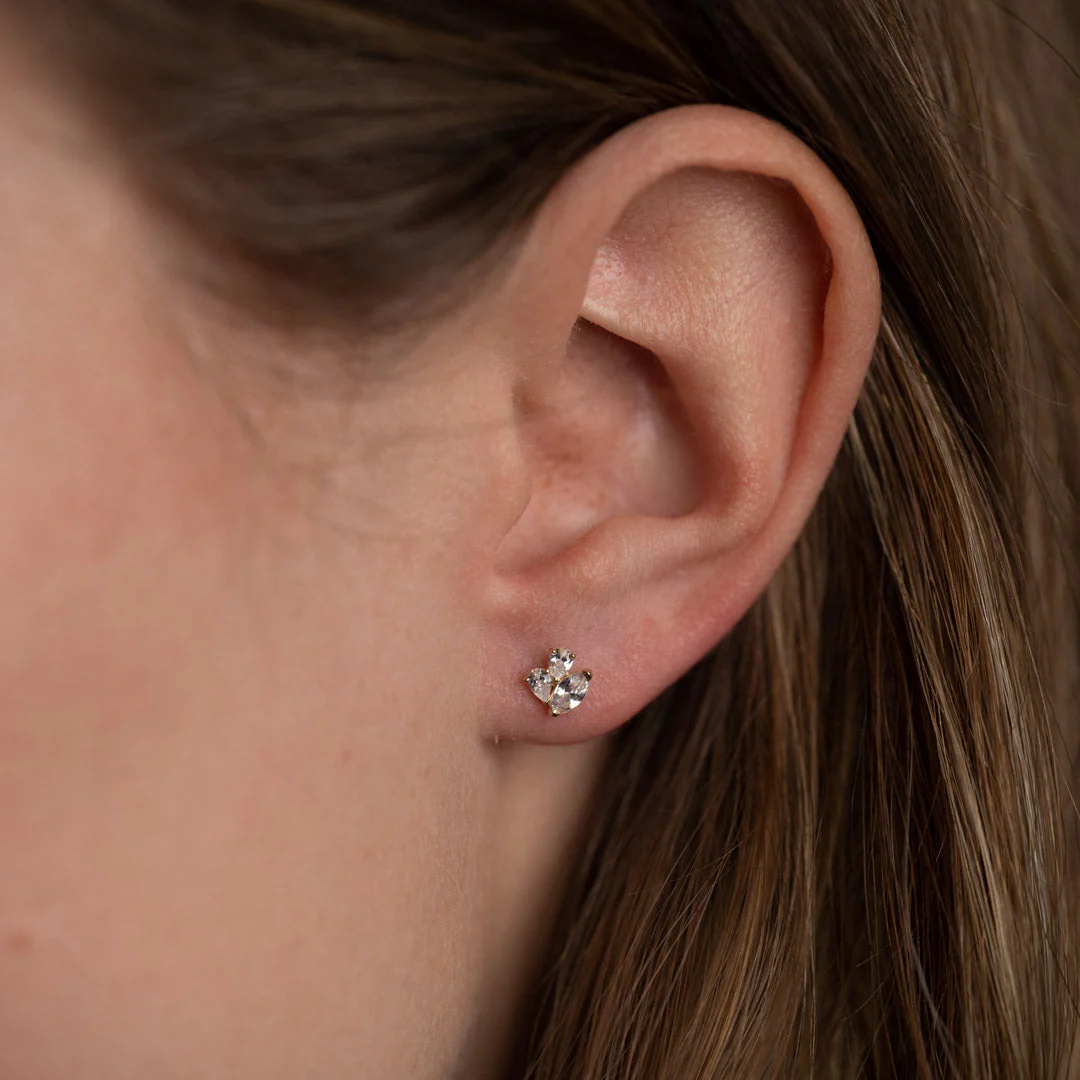 CARRIE CRYSTAL SOLID GOLD EARRING - Image 2