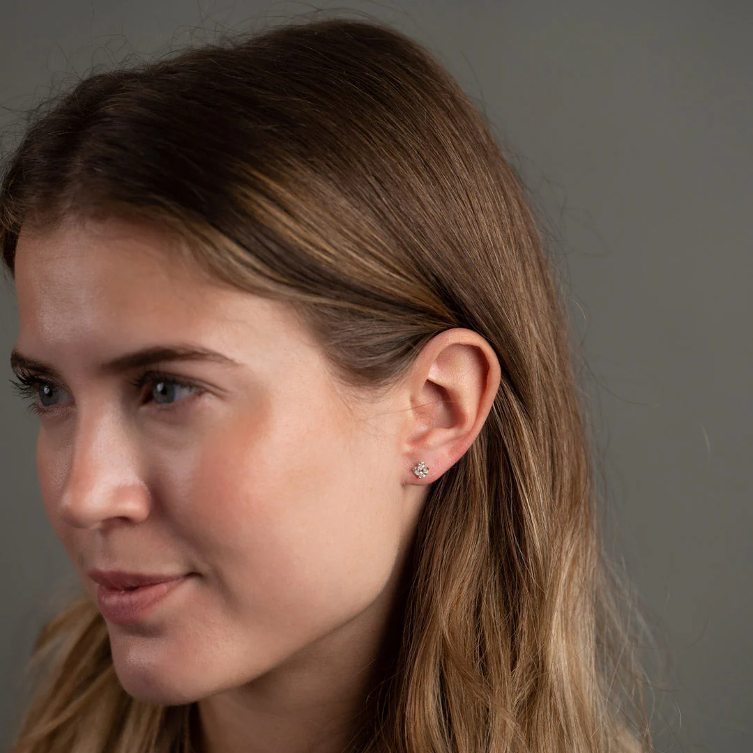 CARRIE CRYSTAL SOLID GOLD EARRING - Image 6