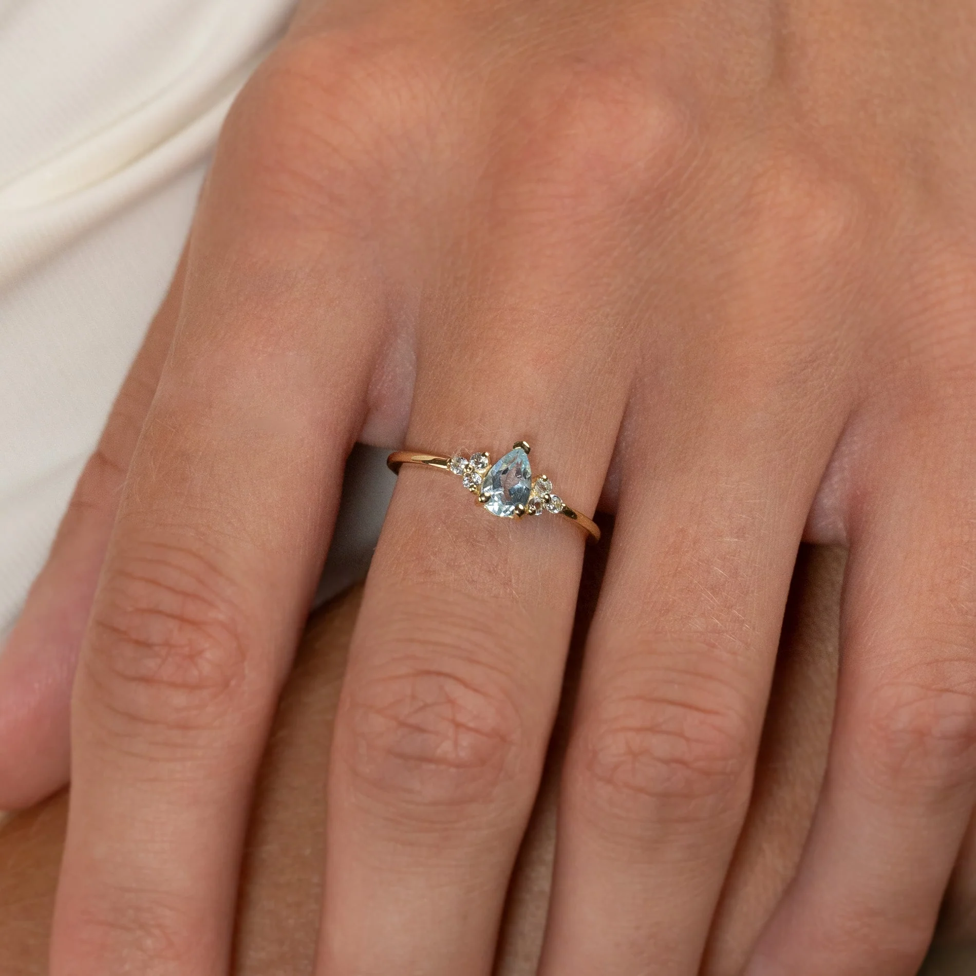 CASSANDRA BLUE TOPAZ SOLID GOLD RING - Image 6