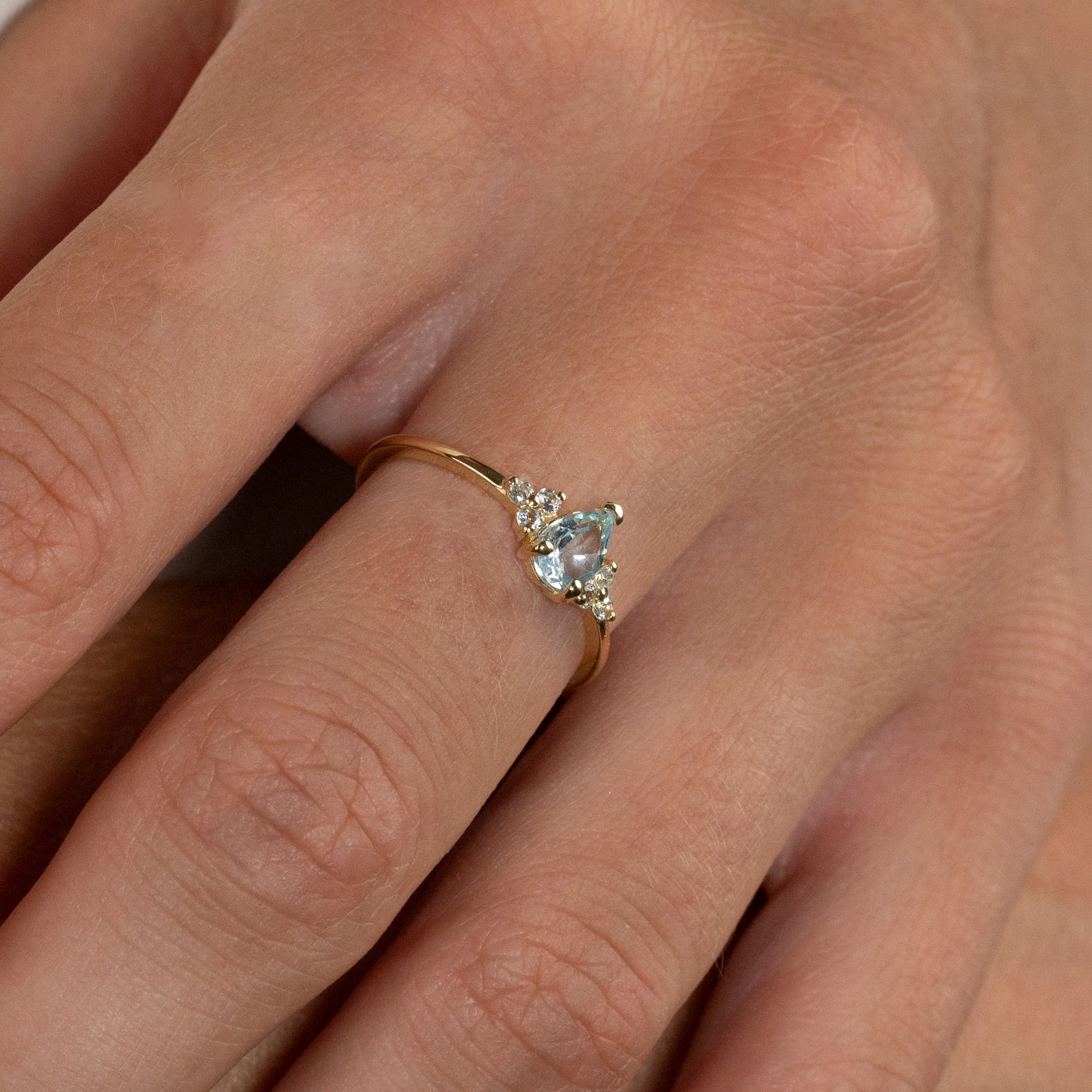 CASSANDRA BLUE TOPAZ SOLID GOLD RING - Image 8