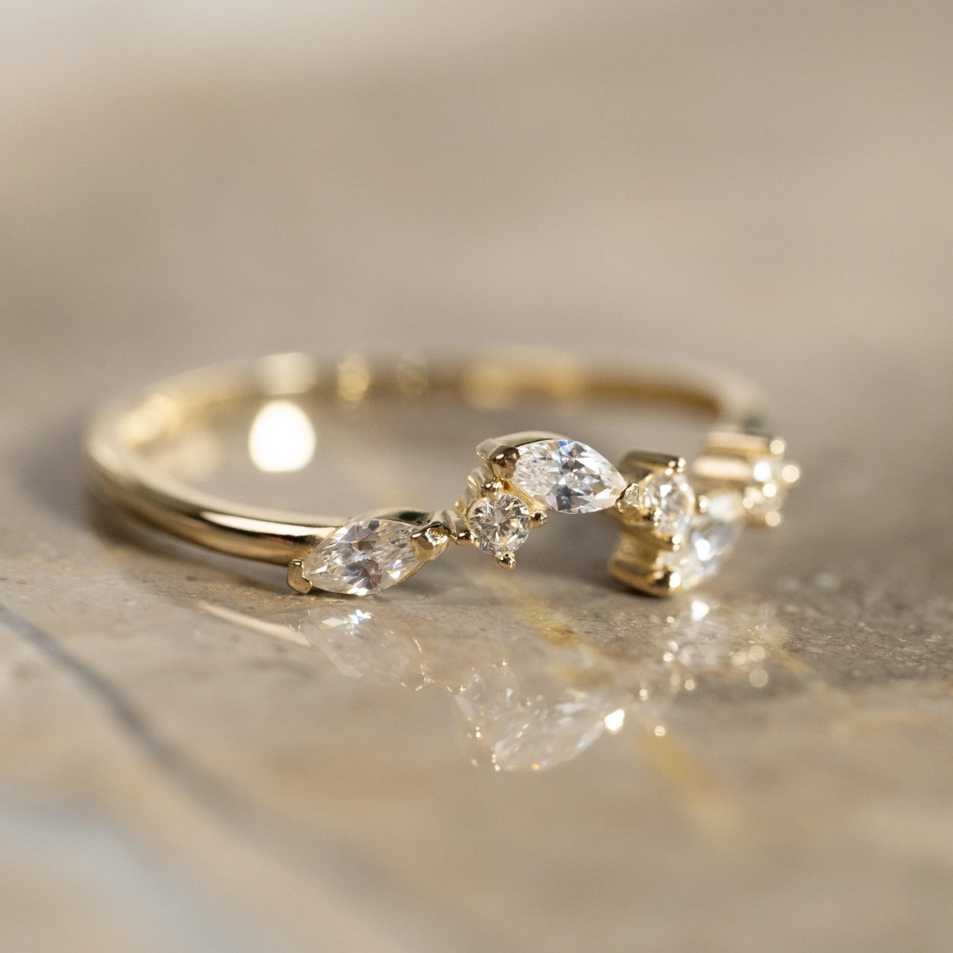 CATALINA CRYSTAL SOLID GOLD RING - Image 6