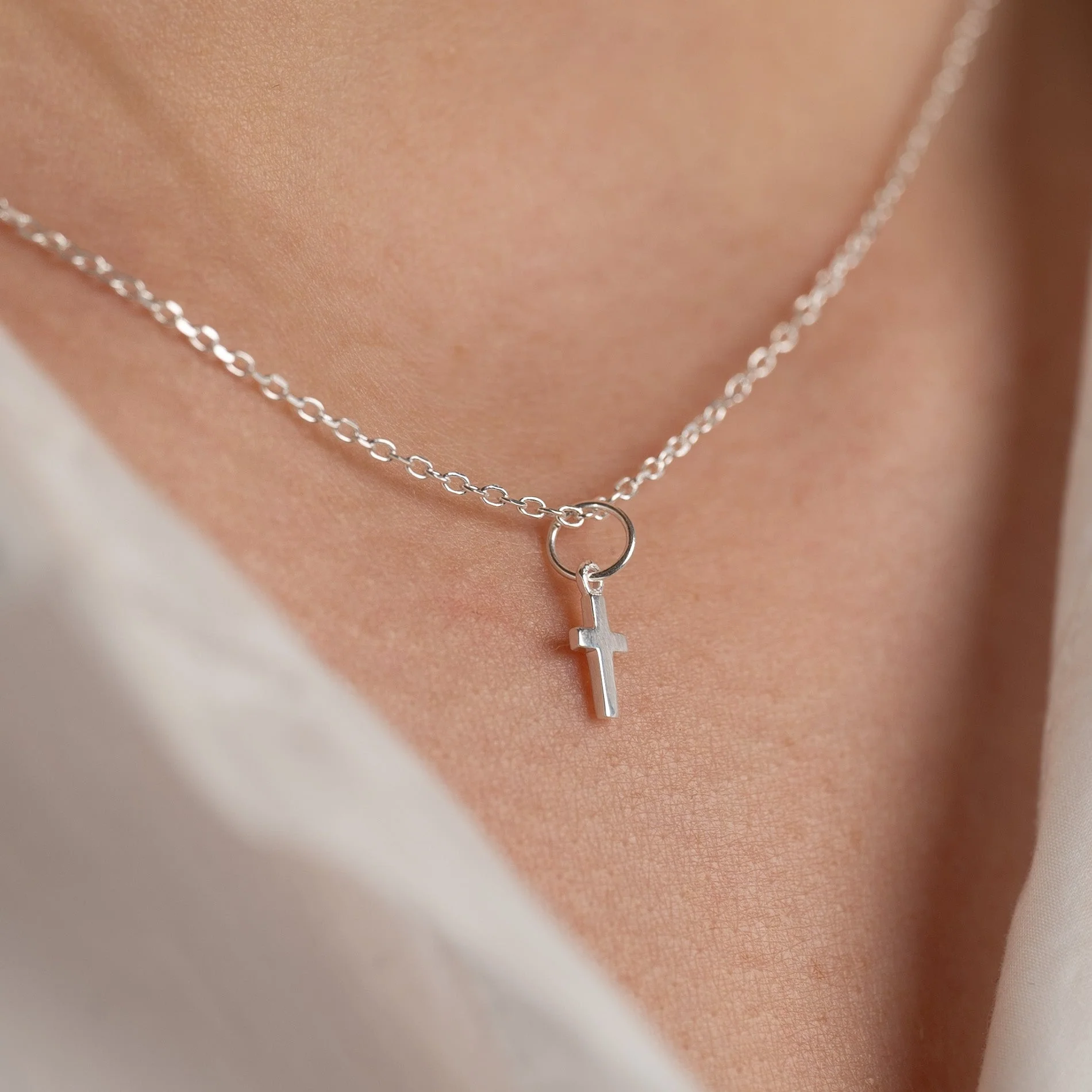 CHRISTA SILVER PENDANT - Image 3