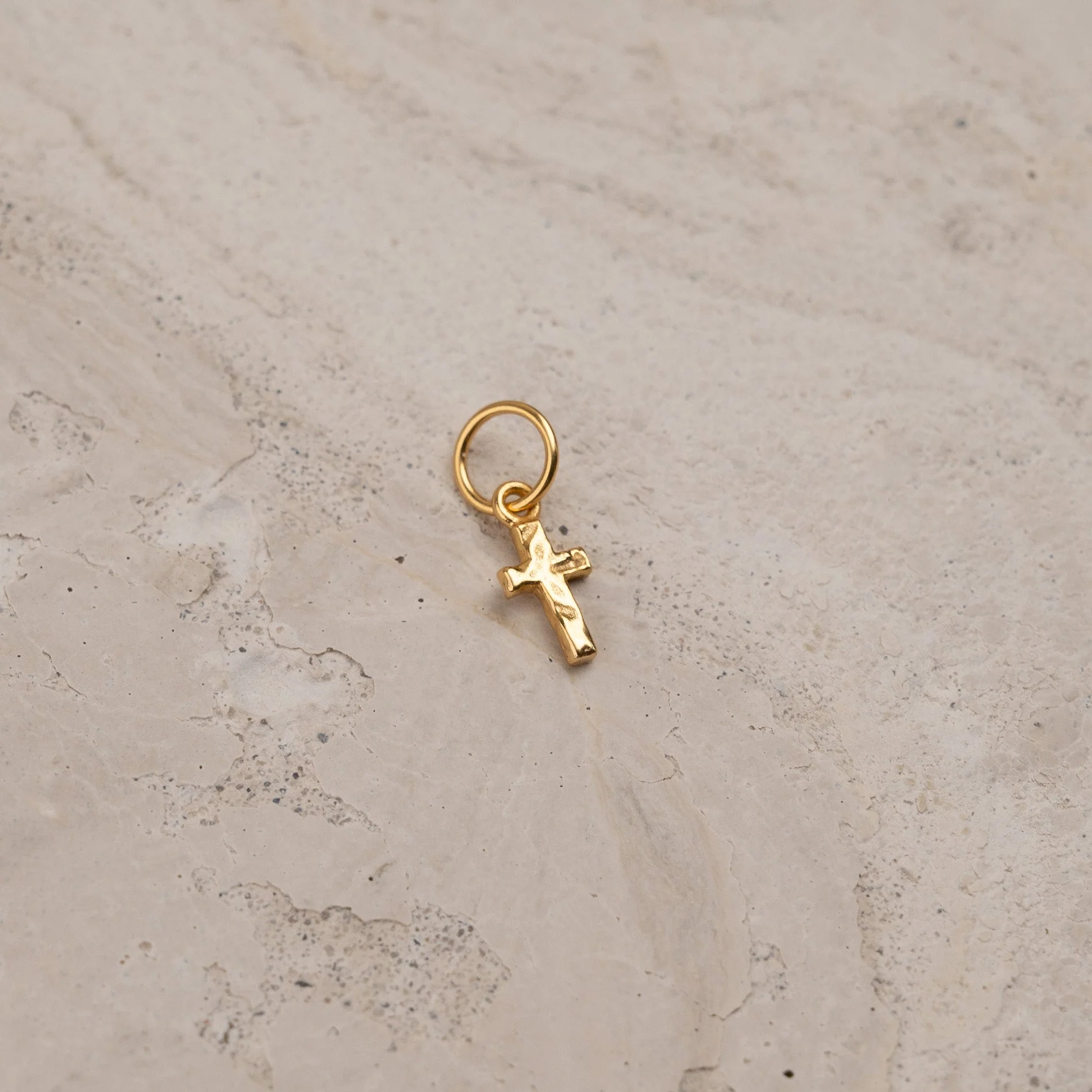 CHRISTABEL GOLDEN NECKLACE - Image 4