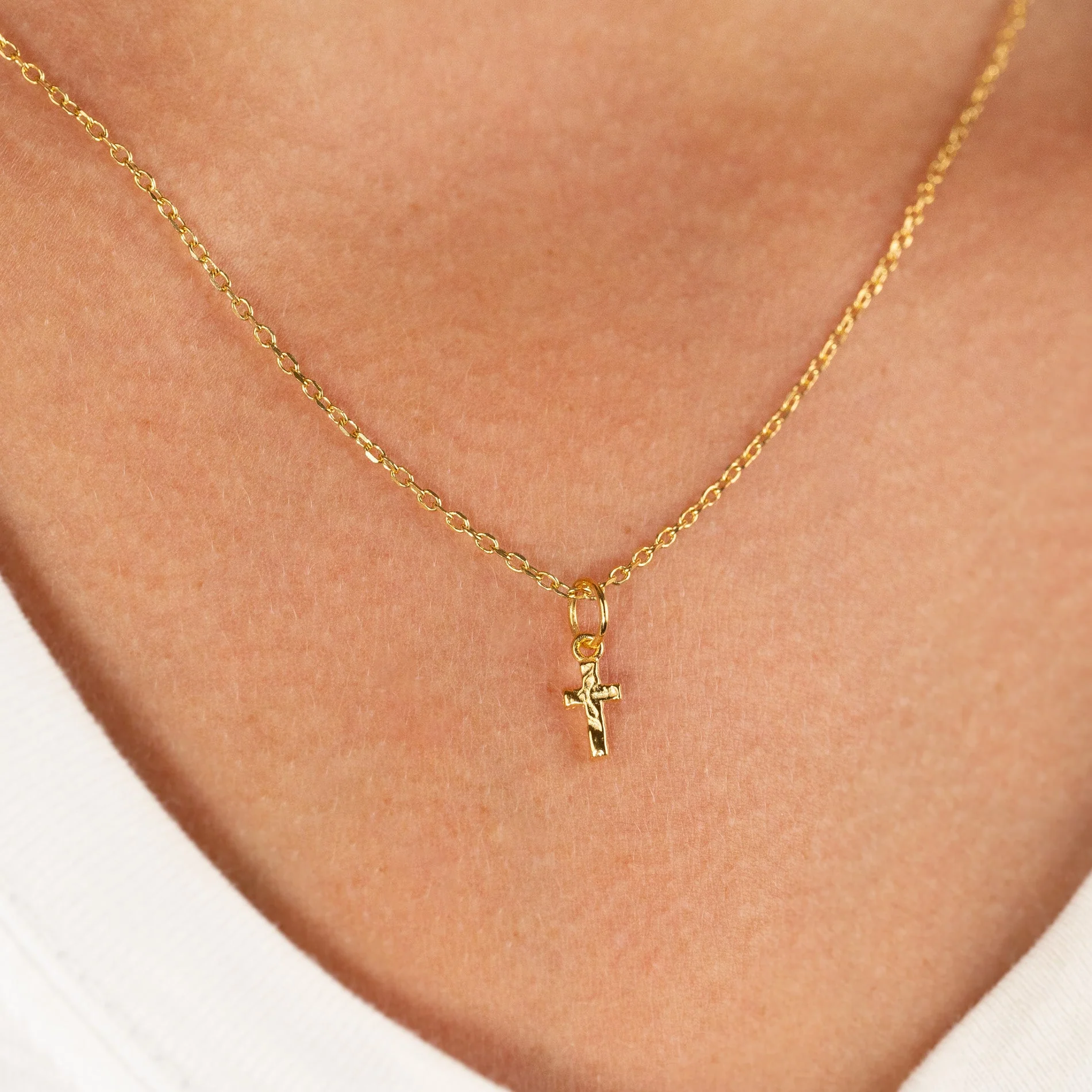 CHRISTABEL GOLDEN PENDANT - Image 3