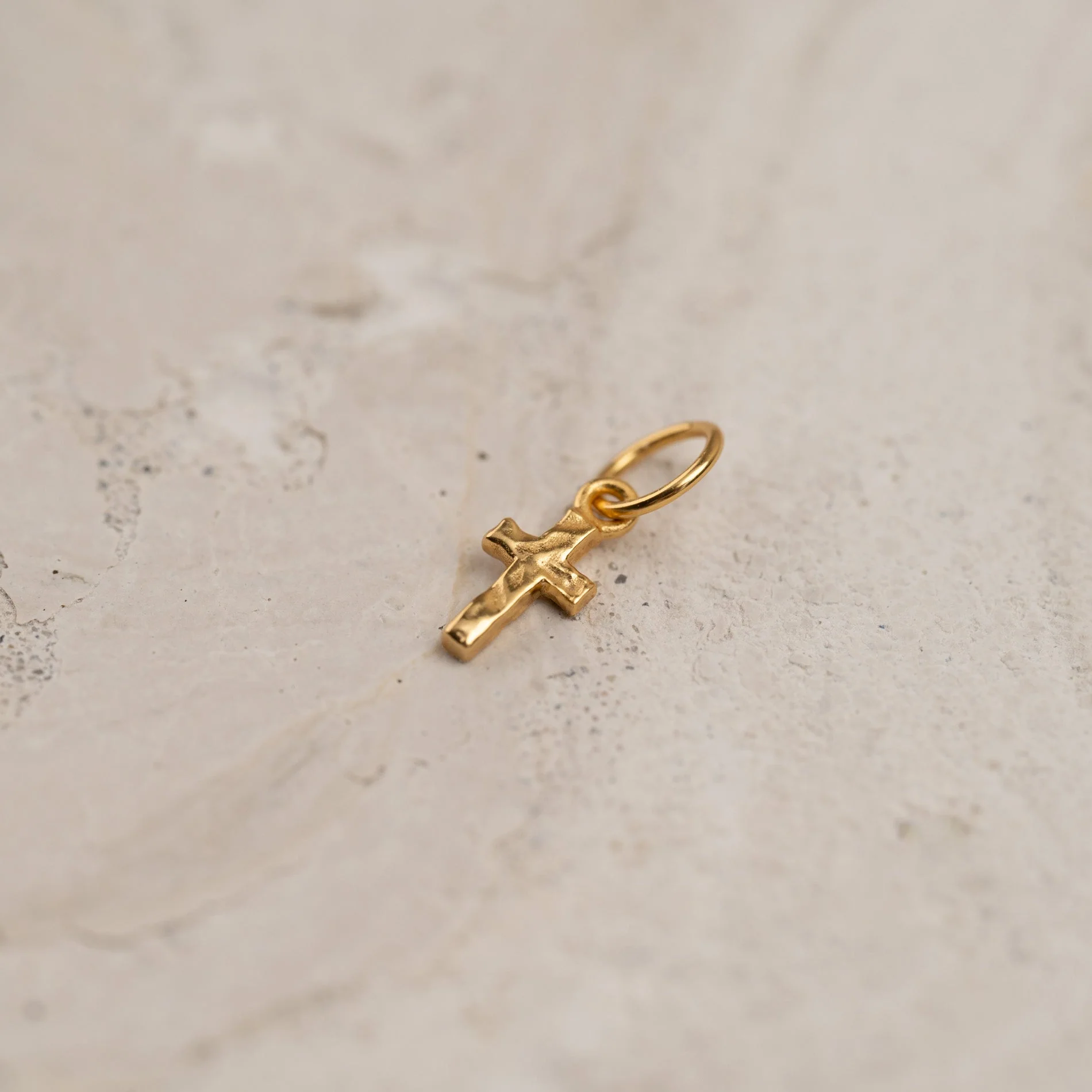 CHRISTABEL GOLDEN PENDANT - Image 6