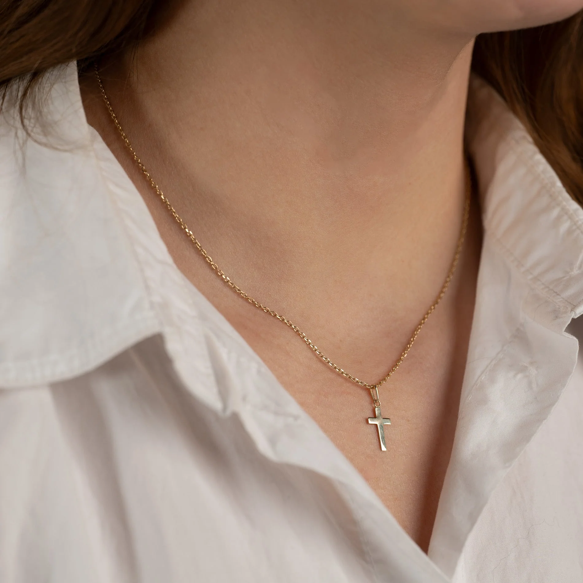 CHRISTINE SOLID GOLD PENDANT - Image 5