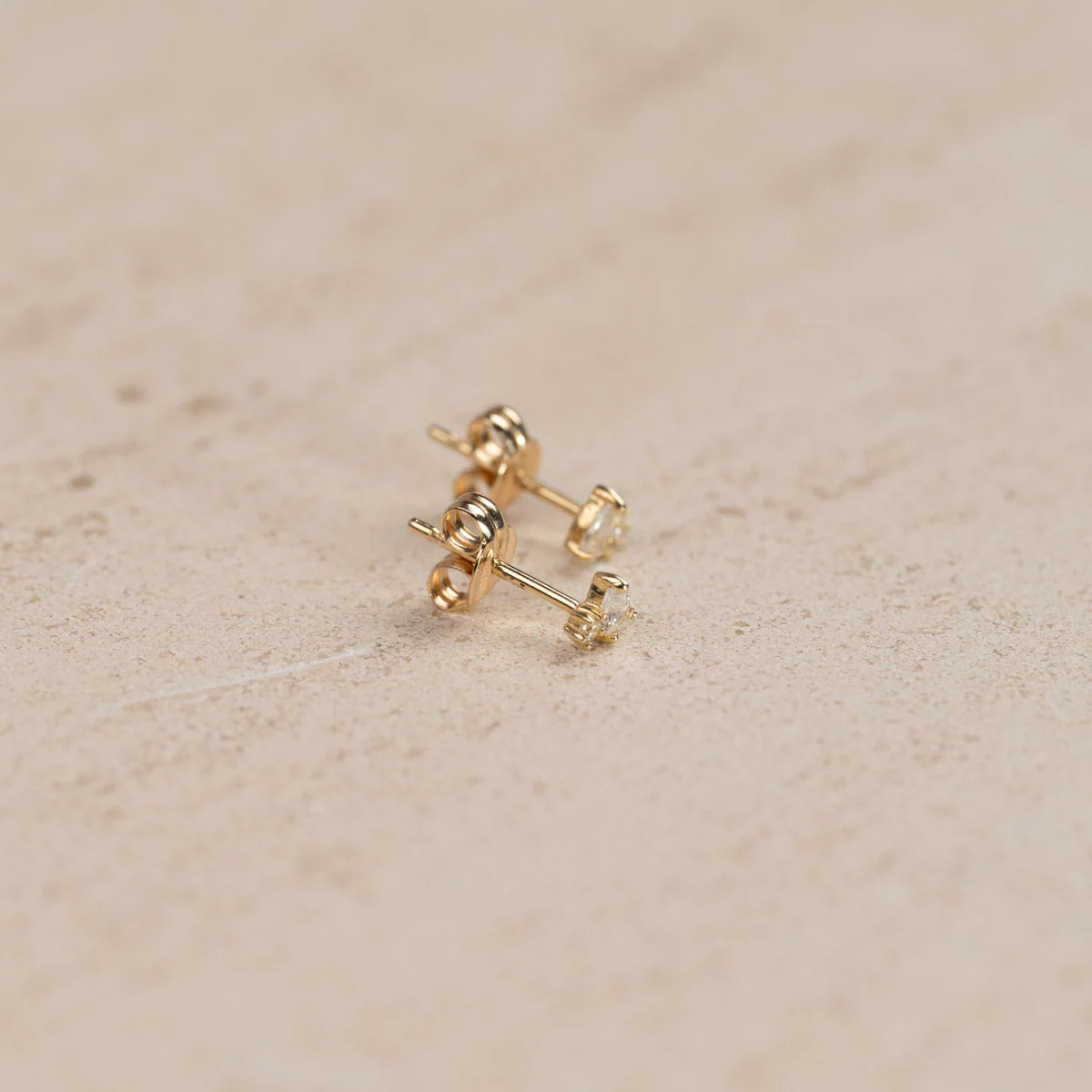 CIELA CRYSTAL SOLID GOLD EARRING - Image 2