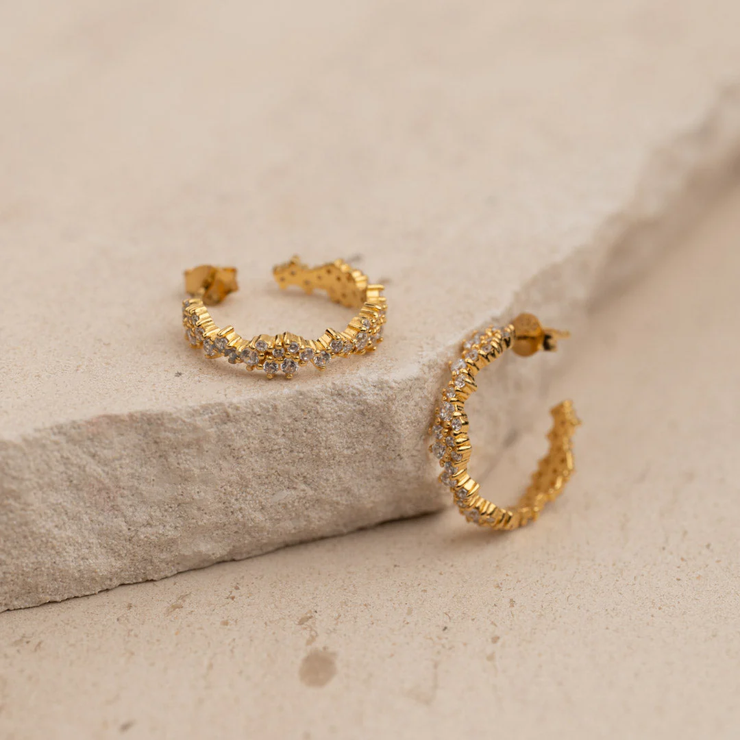 CLAIR CRYSTAL GOLDEN CREOL EARRING - Image 4