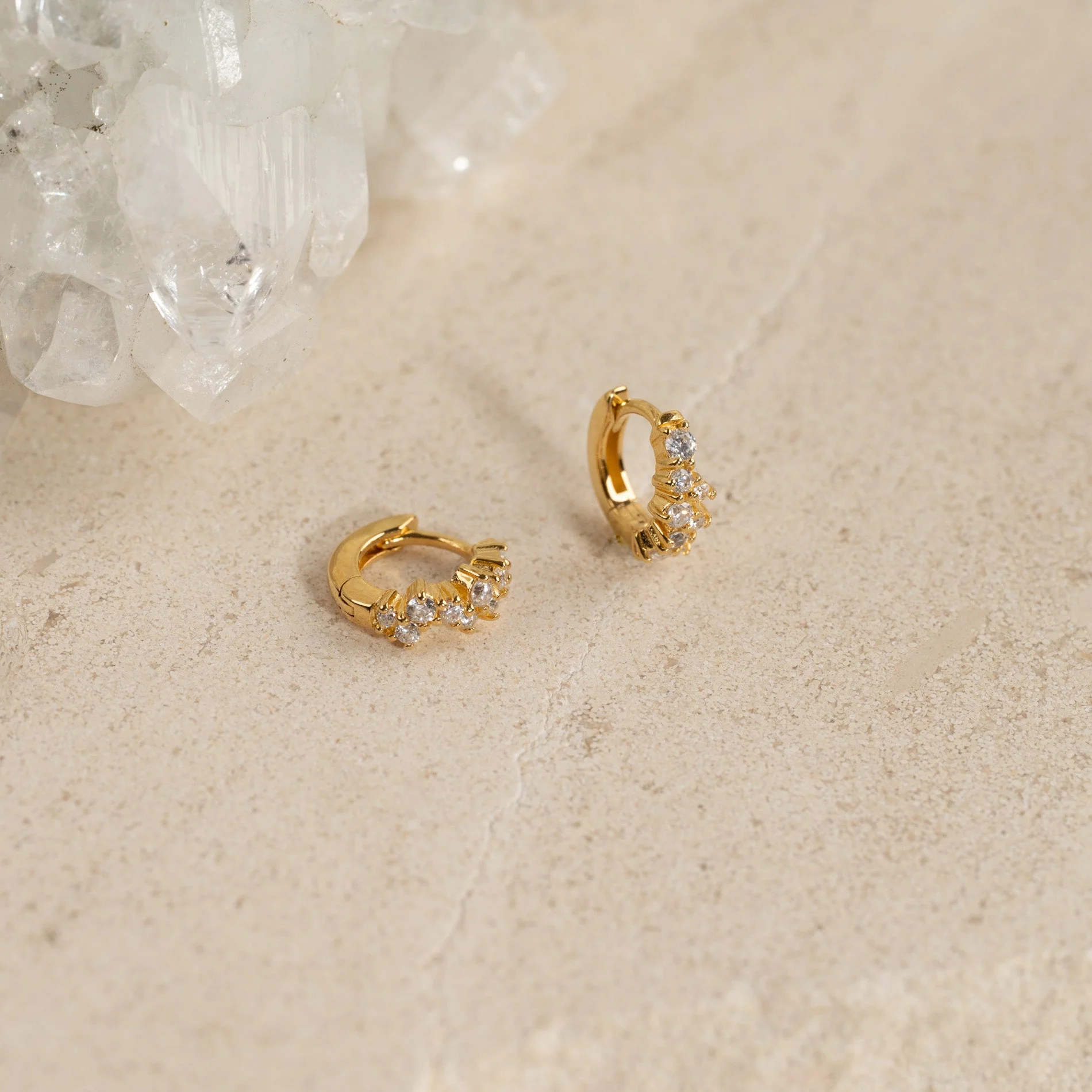 CLAIR CRYSTAL GOLDEN MINI HUGGIE EARRING - Image 4