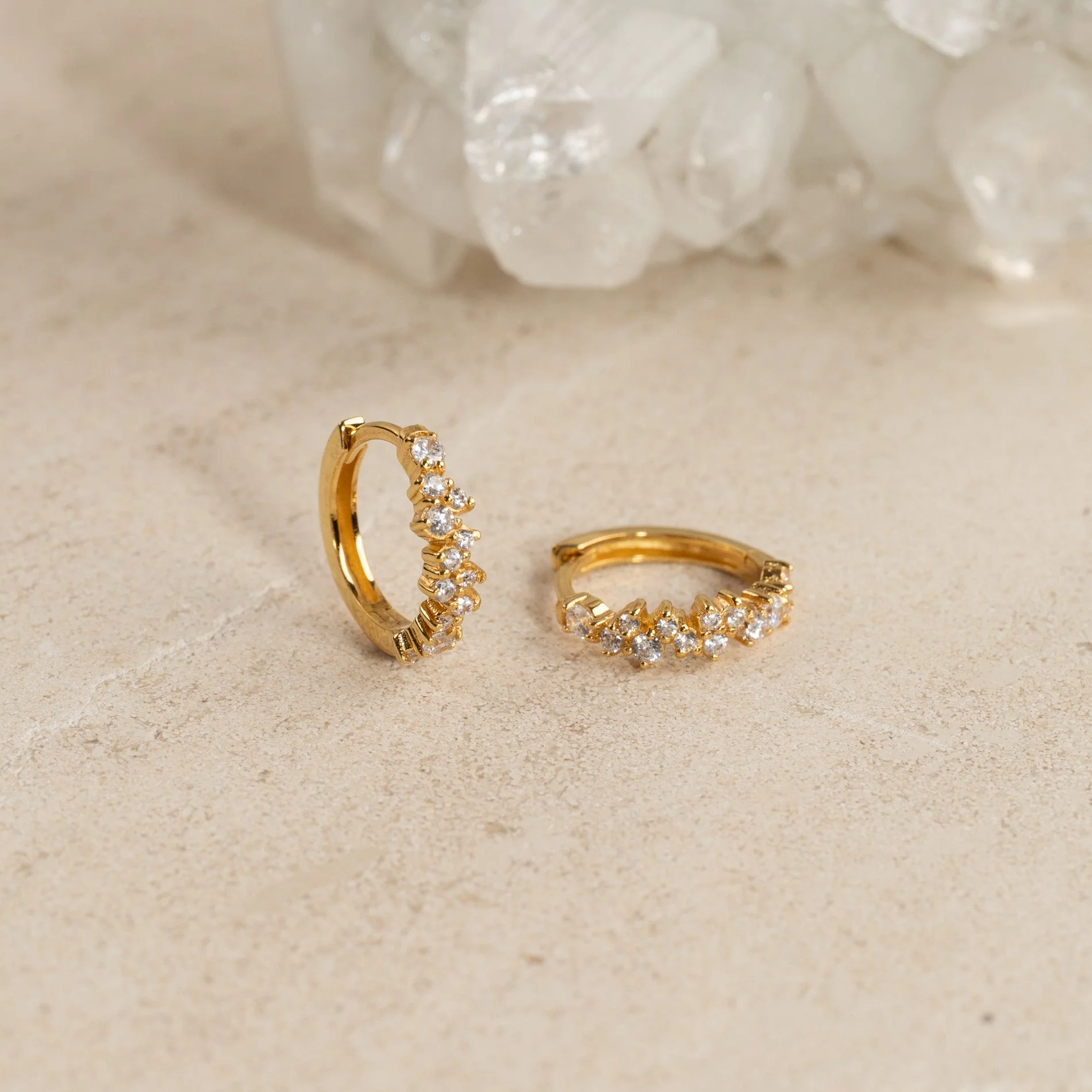 CLAIR CRYSTAL GOLDEN SMALL HUGGIE EARRING