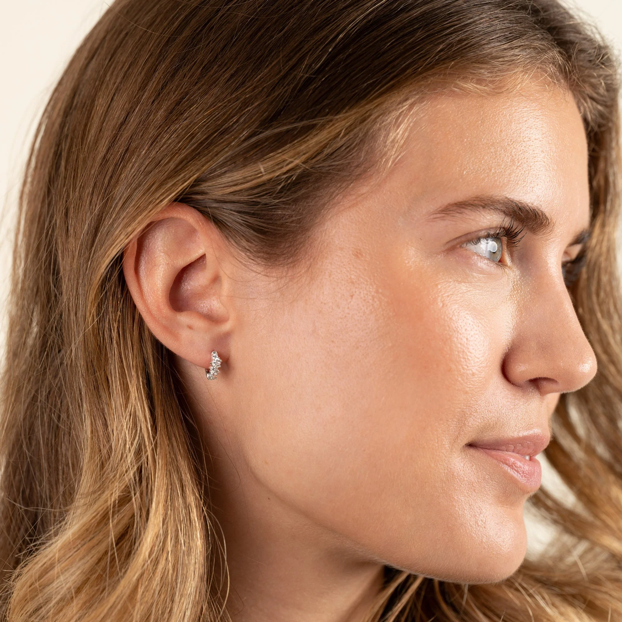CLAIR CRYSTAL SILVER MINI HUGGIE EARRING - Image 5