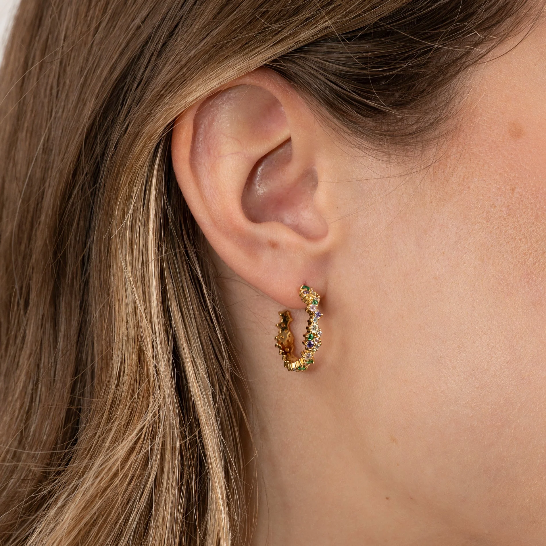 CLAIR RAINBOW GOLDEN CREOL EARRING - Image 3