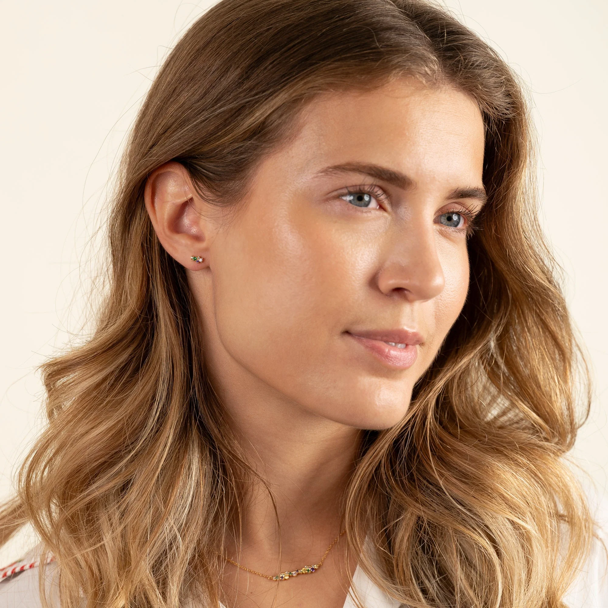 CLAIR RAINBOW GOLDEN STUD EARRING - Image 8