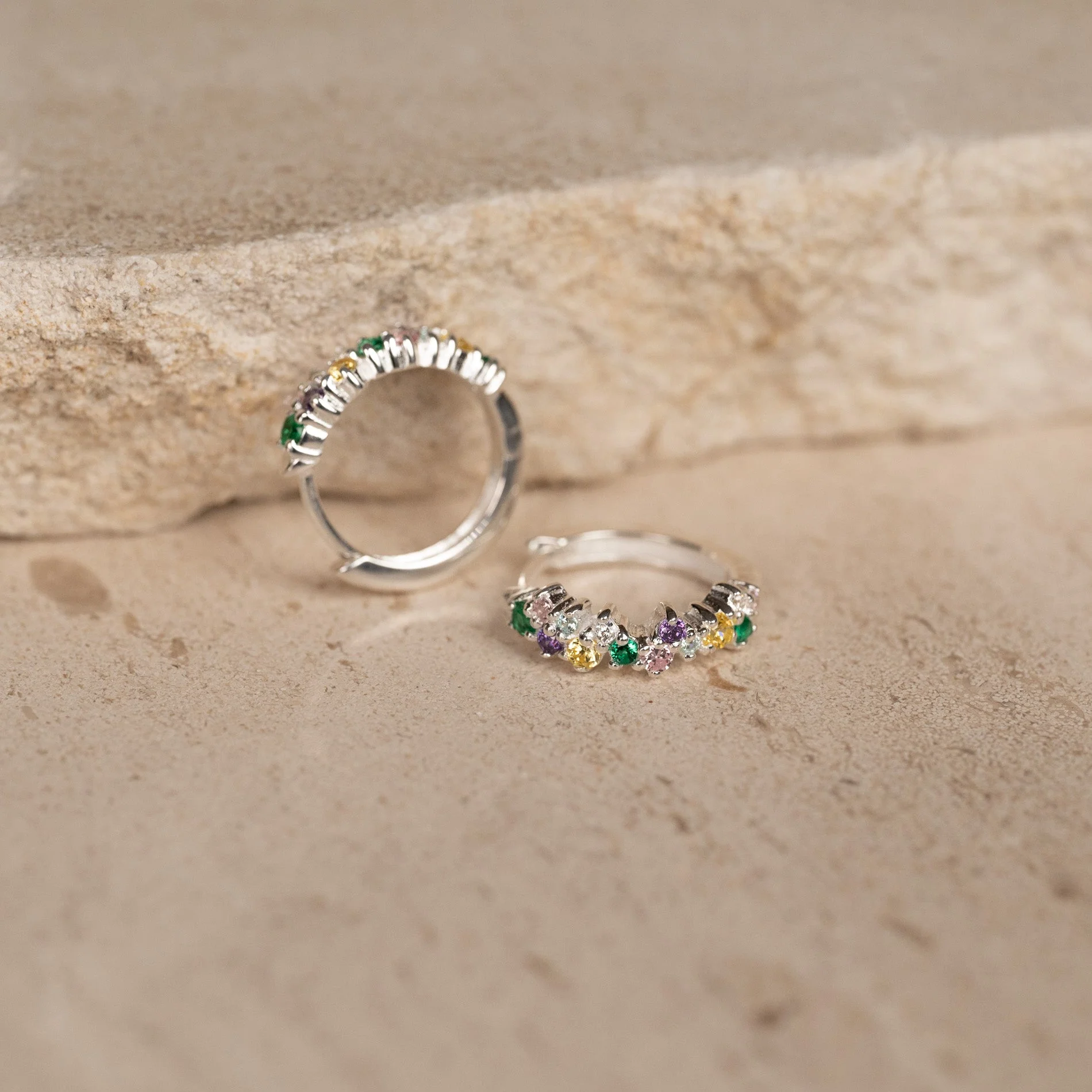 CLAIR RAINBOW SILVER SMALL HUGGIE EARRING - Image 3
