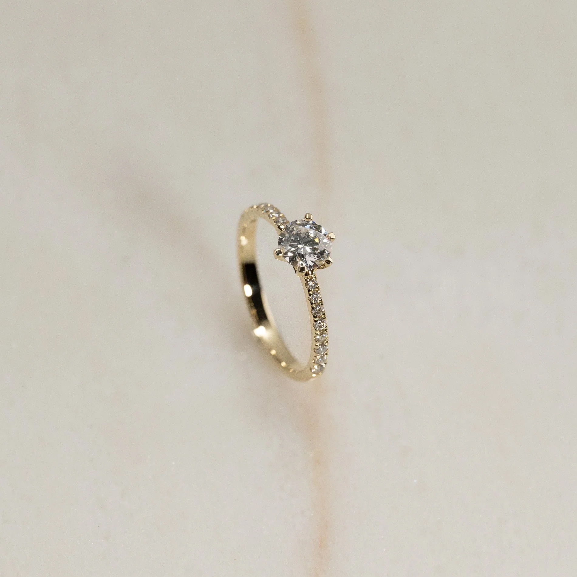 CLASSIC 6-PRONG ALLIANCE DIAMOND RING - Image 3
