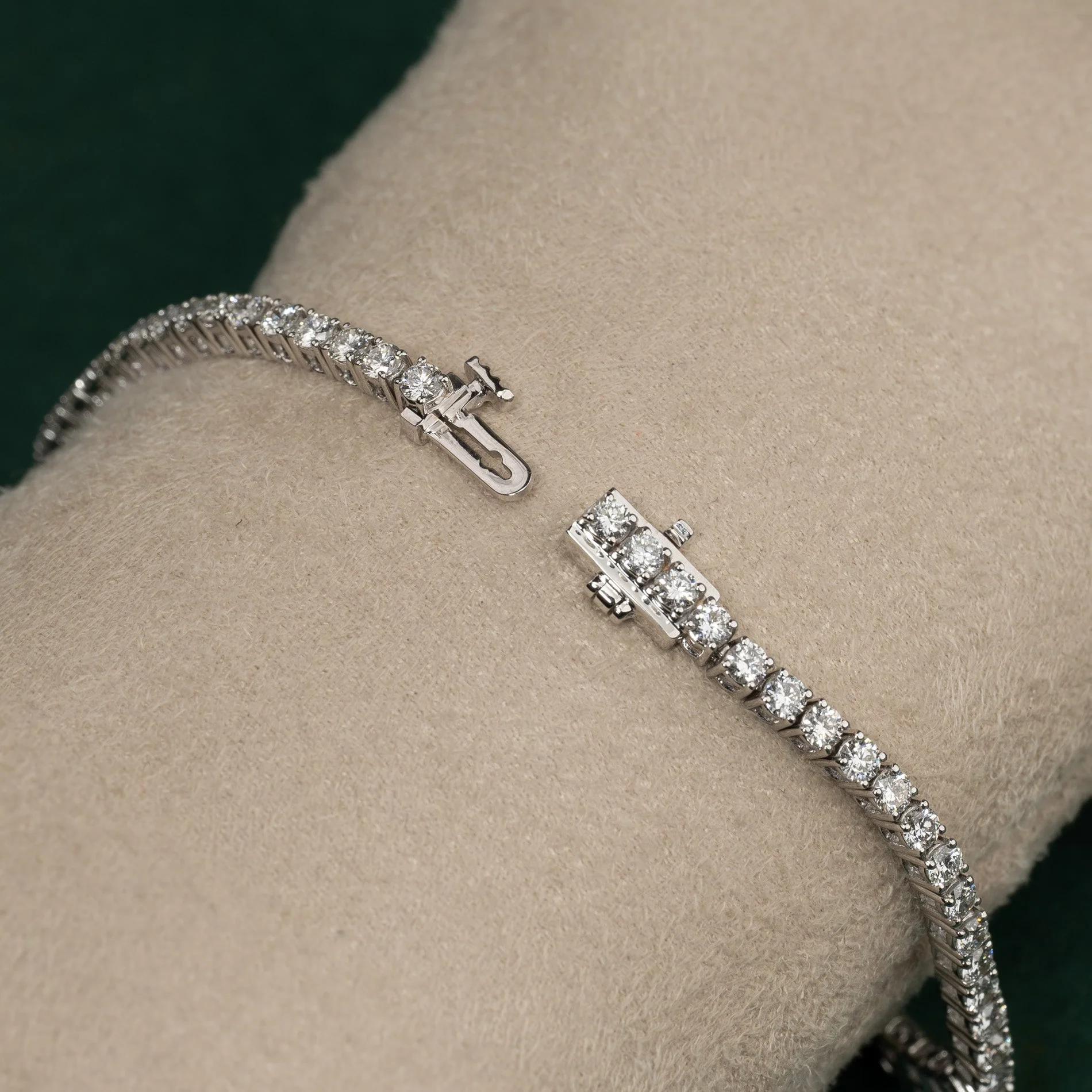 CLASSIC LAB-DIAMOND TENNIS BRACELET - 3.5ct - WG - Image 4