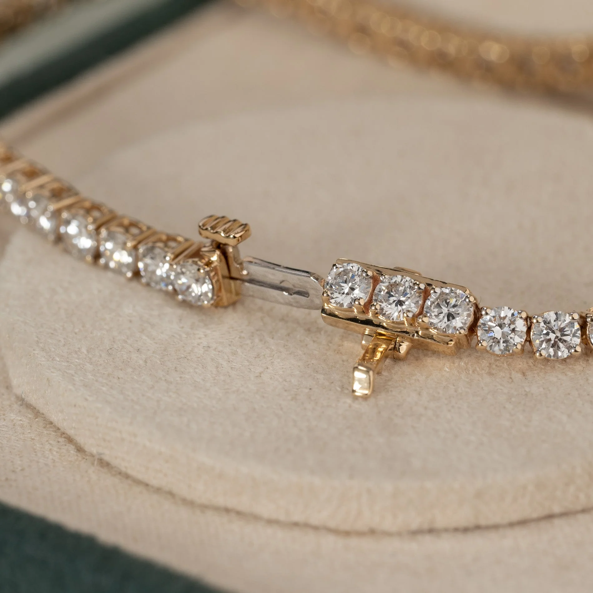 CLASSIC LAB-DIAMOND TENNIS BRACELET - 5ct - YG - Image 8