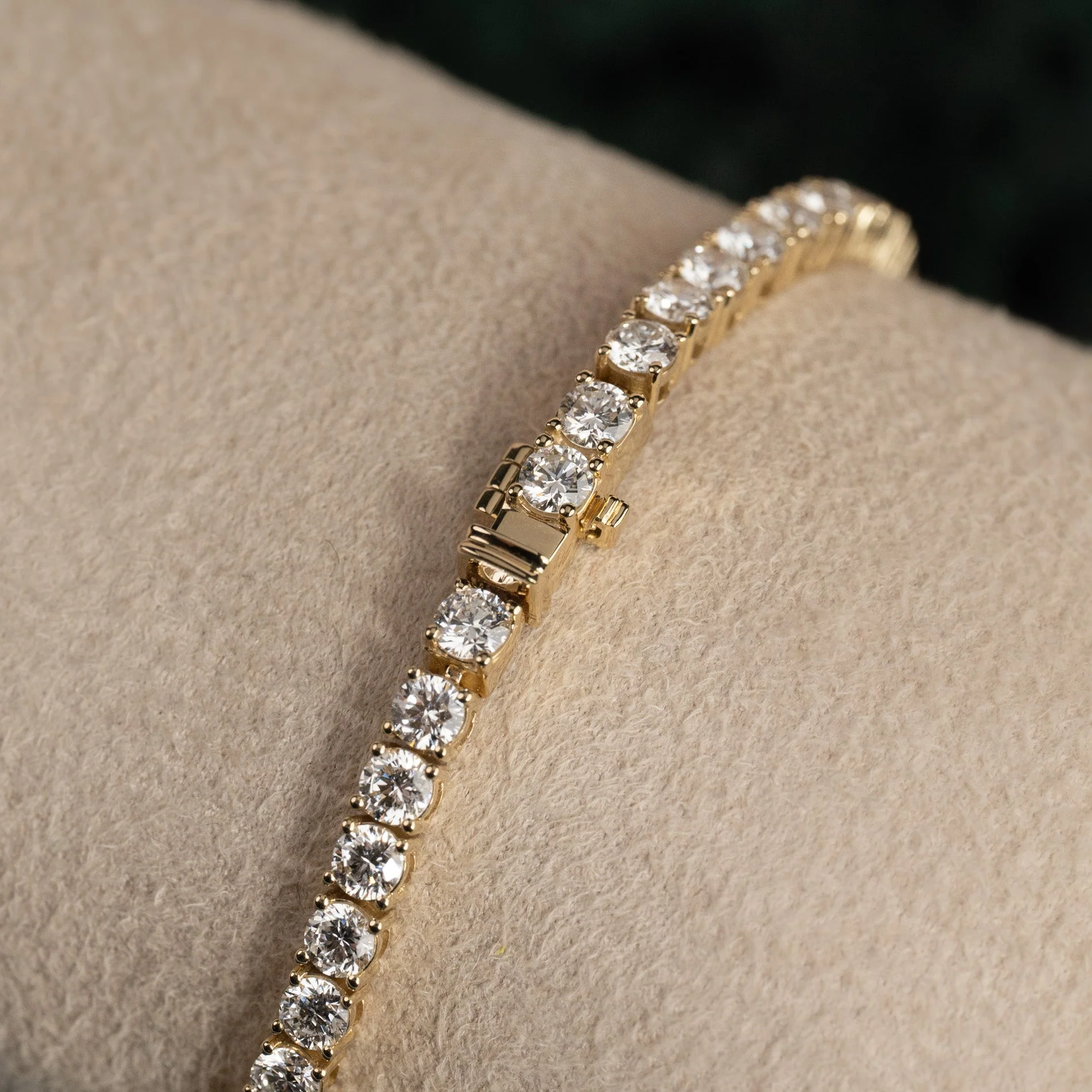 CLASSIC LAB-DIAMOND TENNIS BRACELET - 6.5ct - YG - Image 5