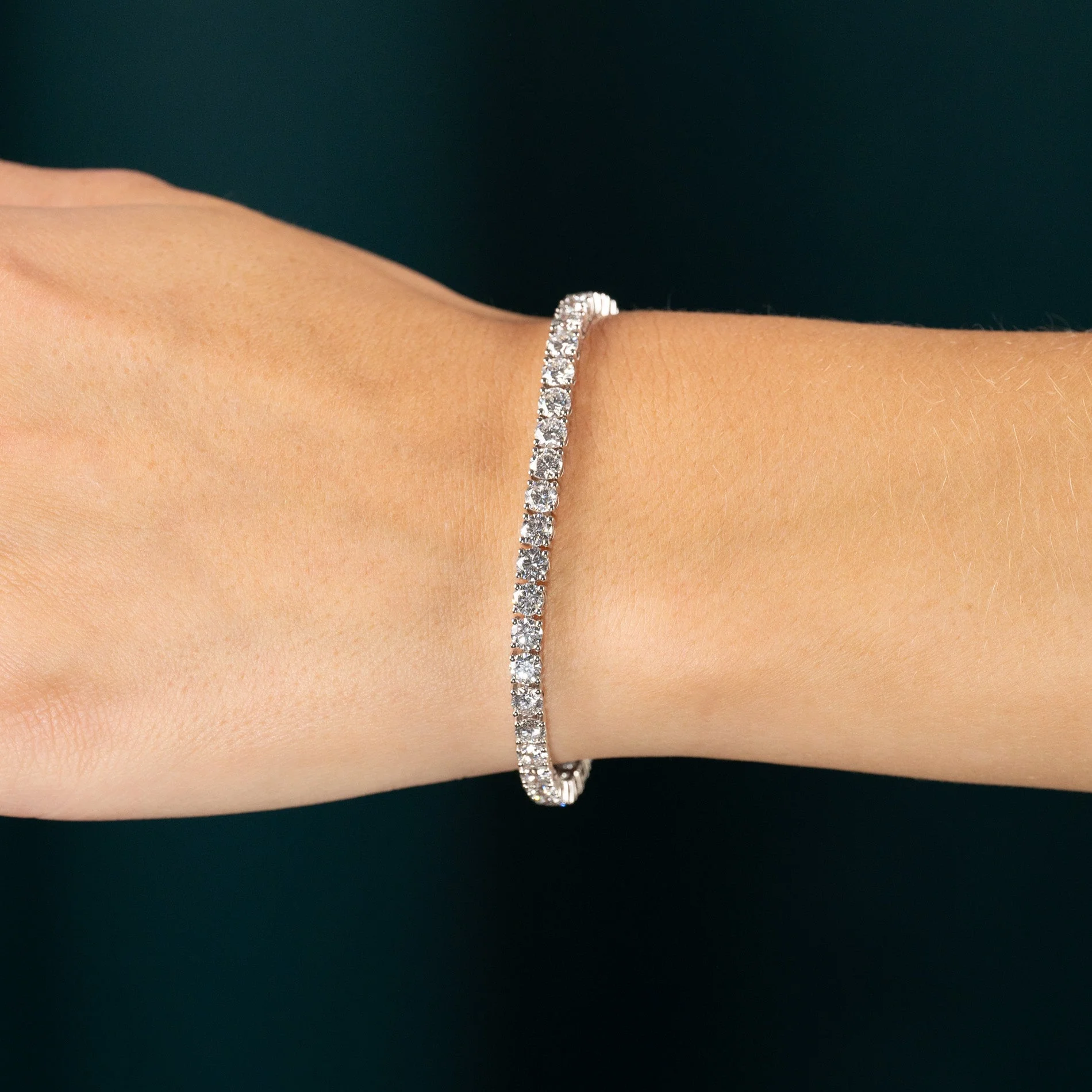 CLASSIC LAB-DIAMOND TENNIS BRACELET - 9.5ct - WG - Image 7