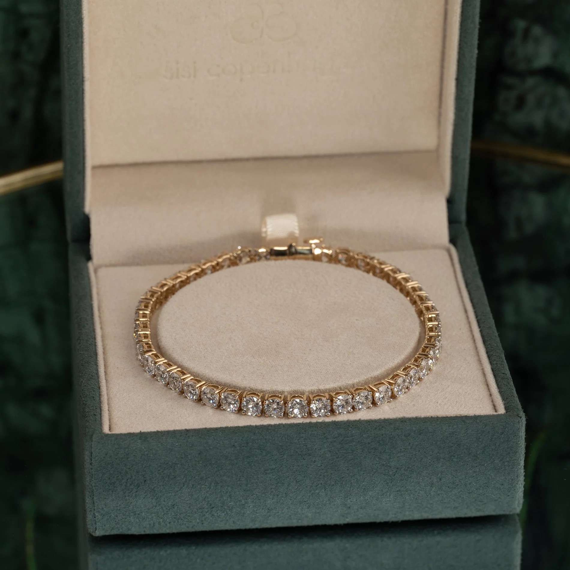CLASSIC LAB-DIAMOND TENNIS BRACELET - 9.5ct - YG - Image 15