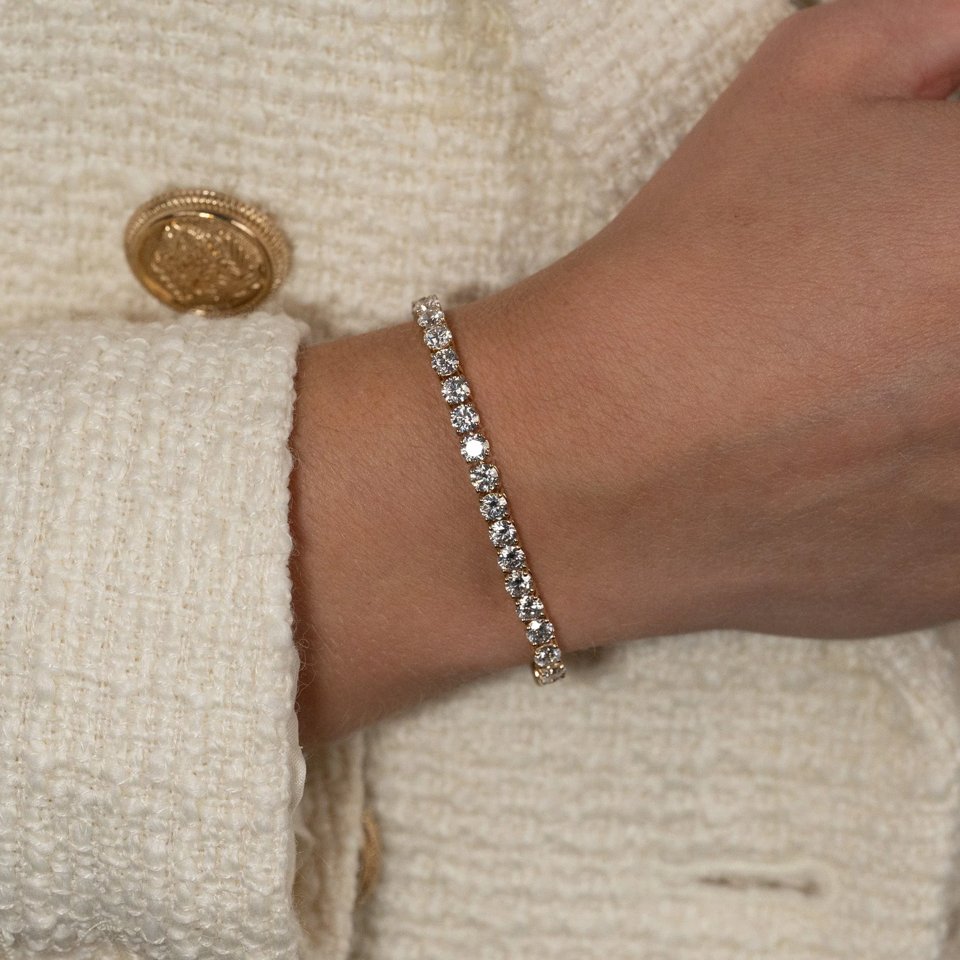 CLASSIC LAB-DIAMOND TENNIS BRACELET - 9.5ct - YG - Image 6