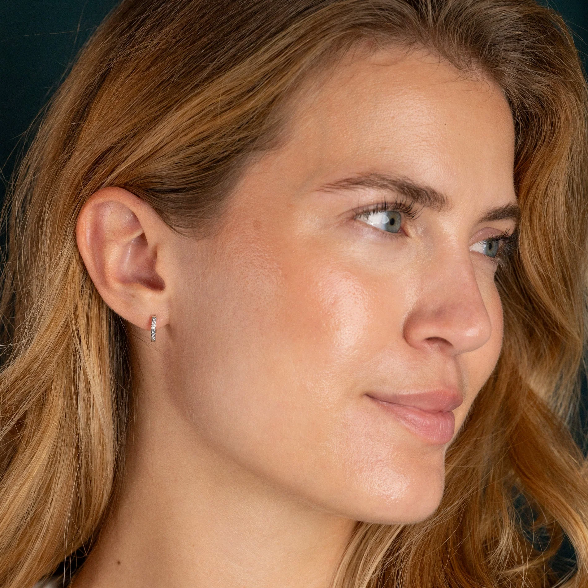 CLASSIC LAB-DIAMOND CREOL EARRING - 0.11ct - WG - Image 11