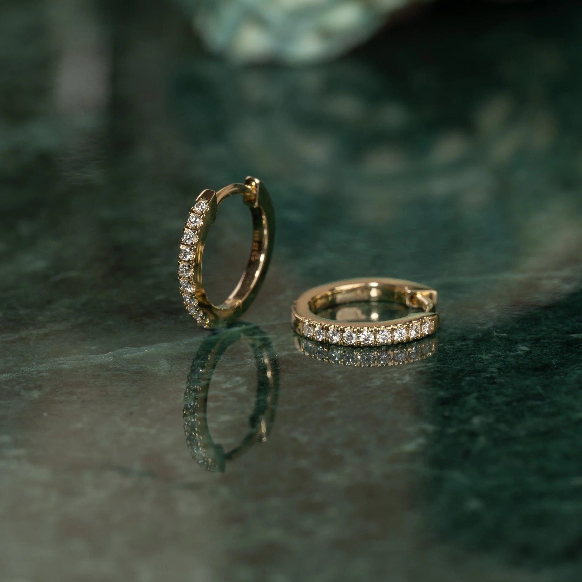 CLASSIC LAB-DIAMOND CREOL EARRING - 0.15ct - YG - Image 5