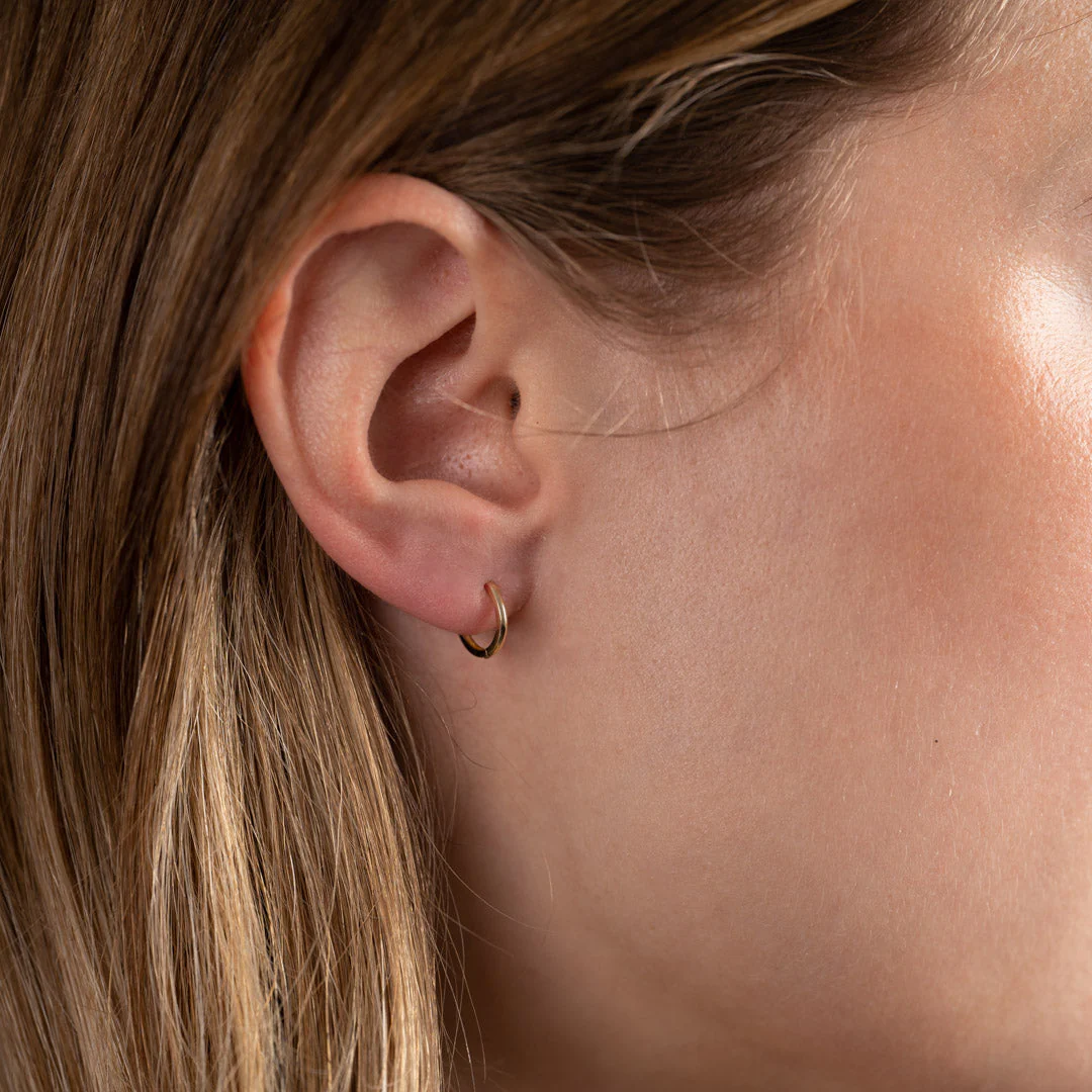 CLASSIC SOLID GOLD CREOL EARRING - 10mm - Image 4