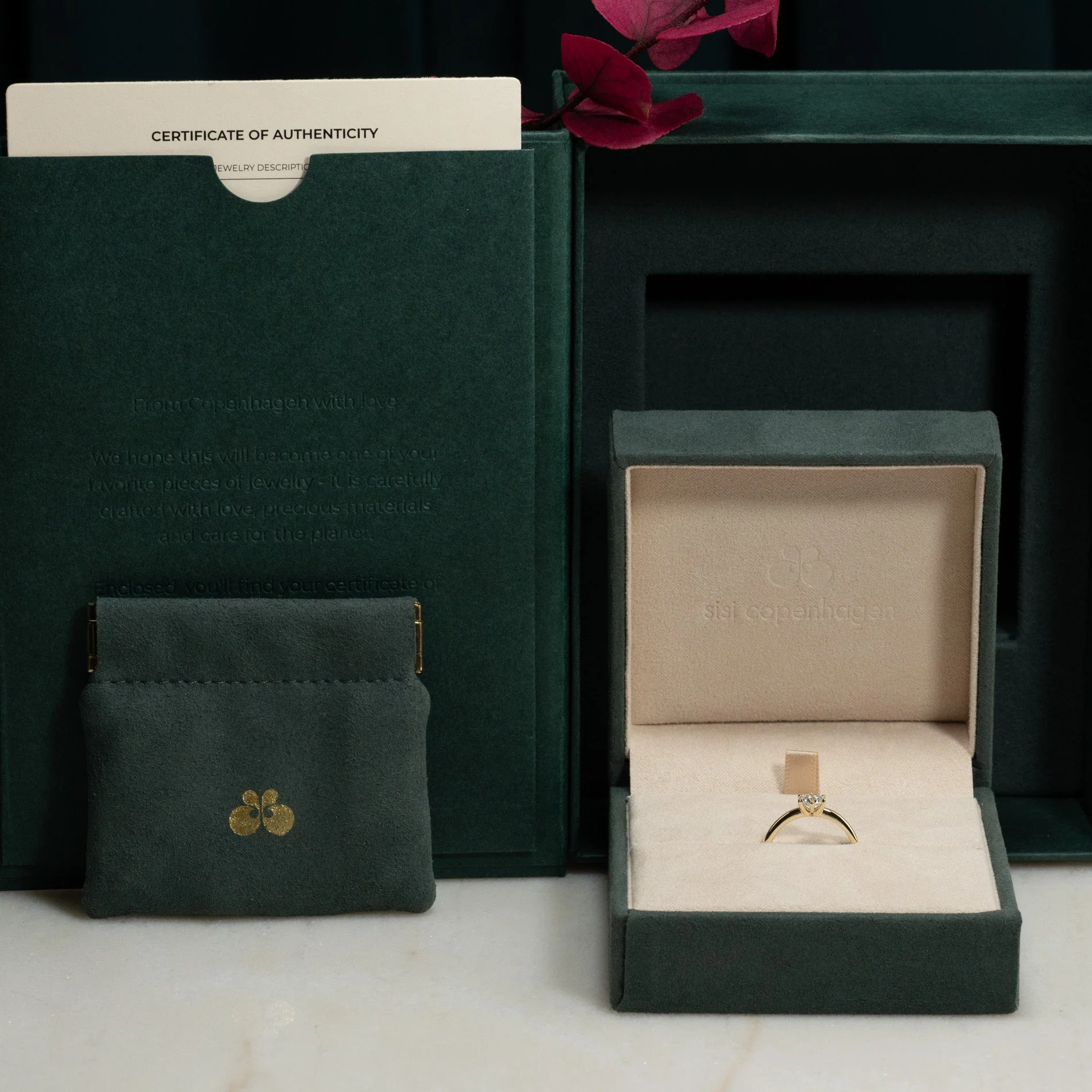 CLASSIC SOLITAIRE 6-PRONG LAB-DIAMOND RING - 0.5ct - YG - Image 11