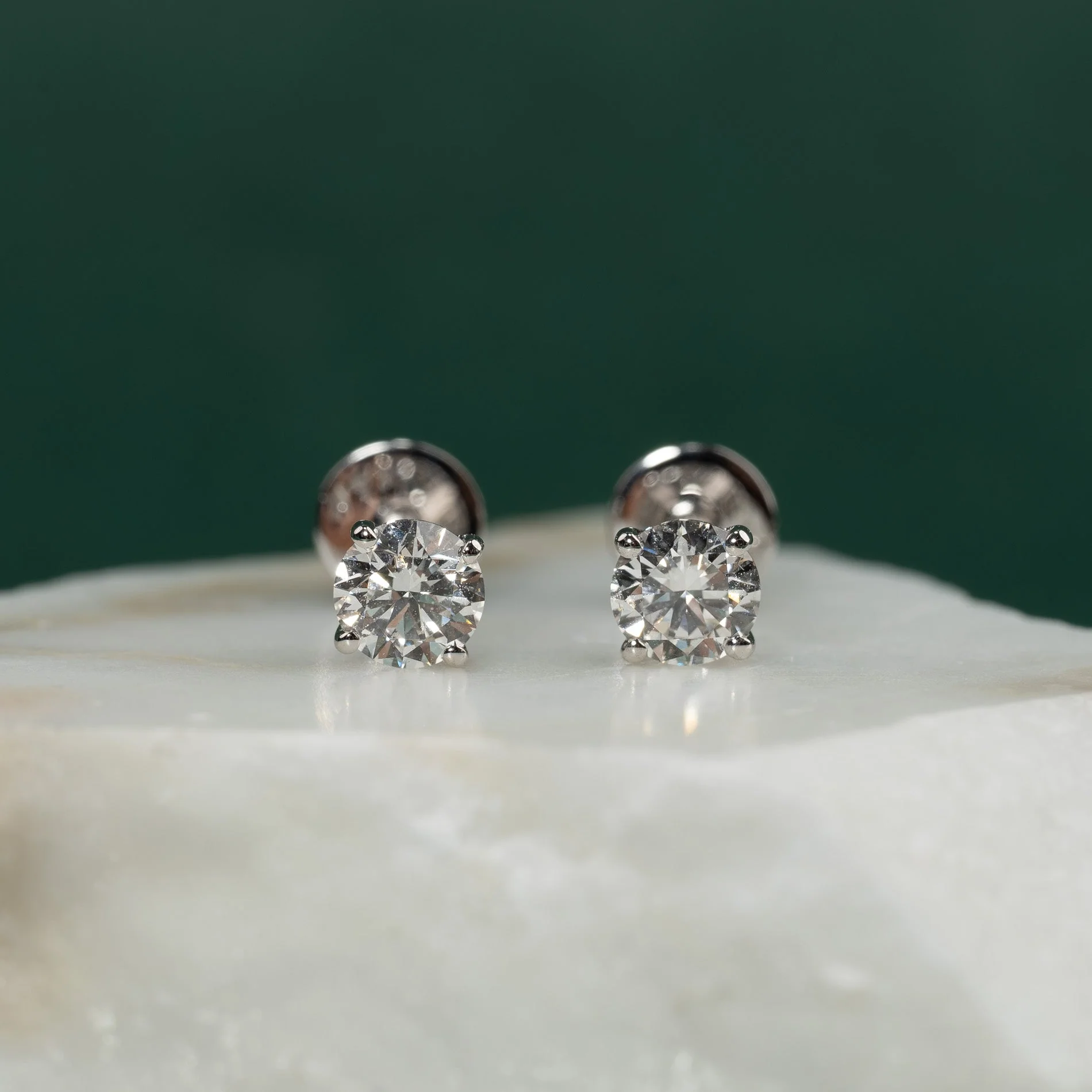 CLASSIC SOLITAIRE LAB-DIAMOND STUD EARRING - 0.5ct - WG - Image 4