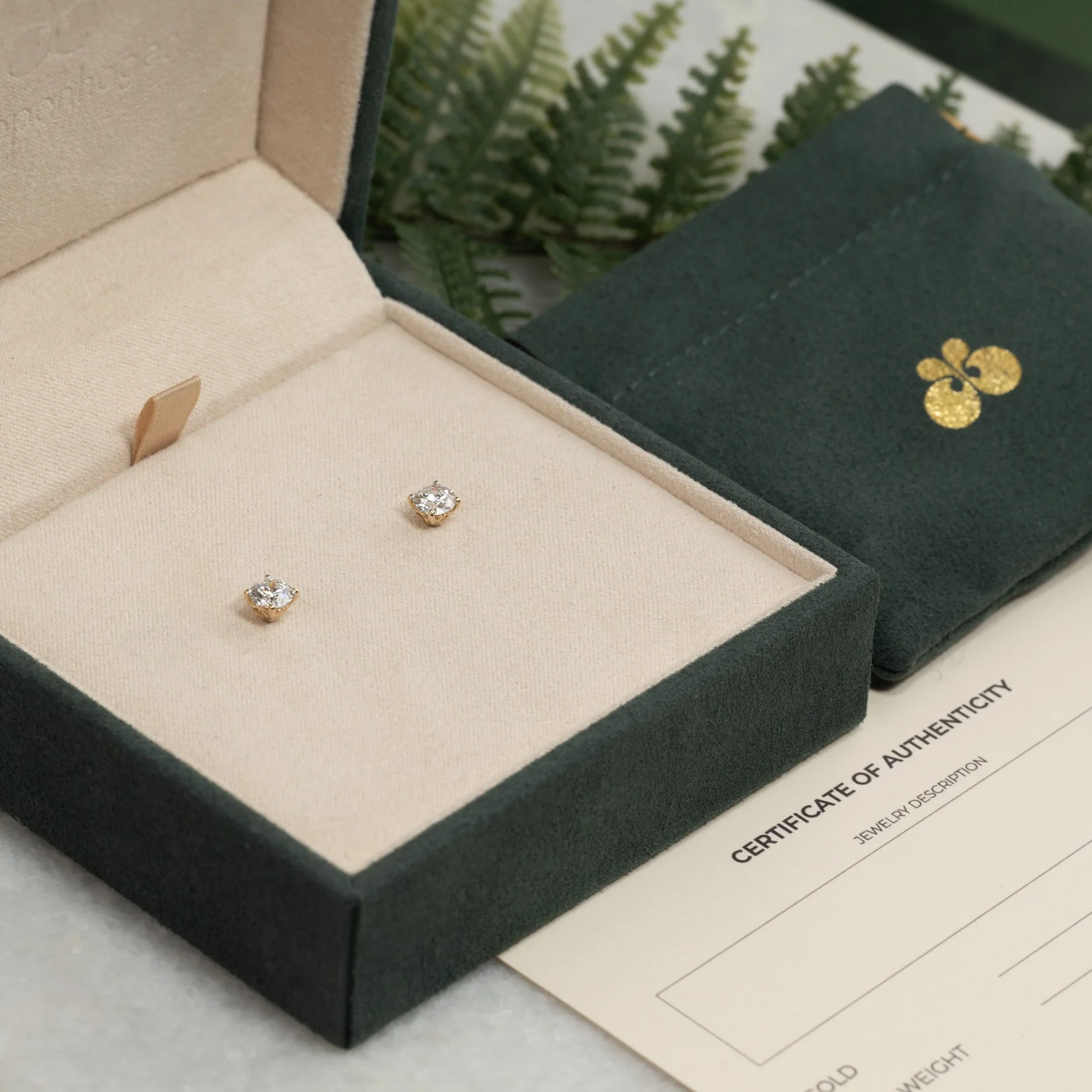 CLASSIC SOLITAIRE LAB-DIAMOND STUD EARRING - 0.8ct - YG - Image 13
