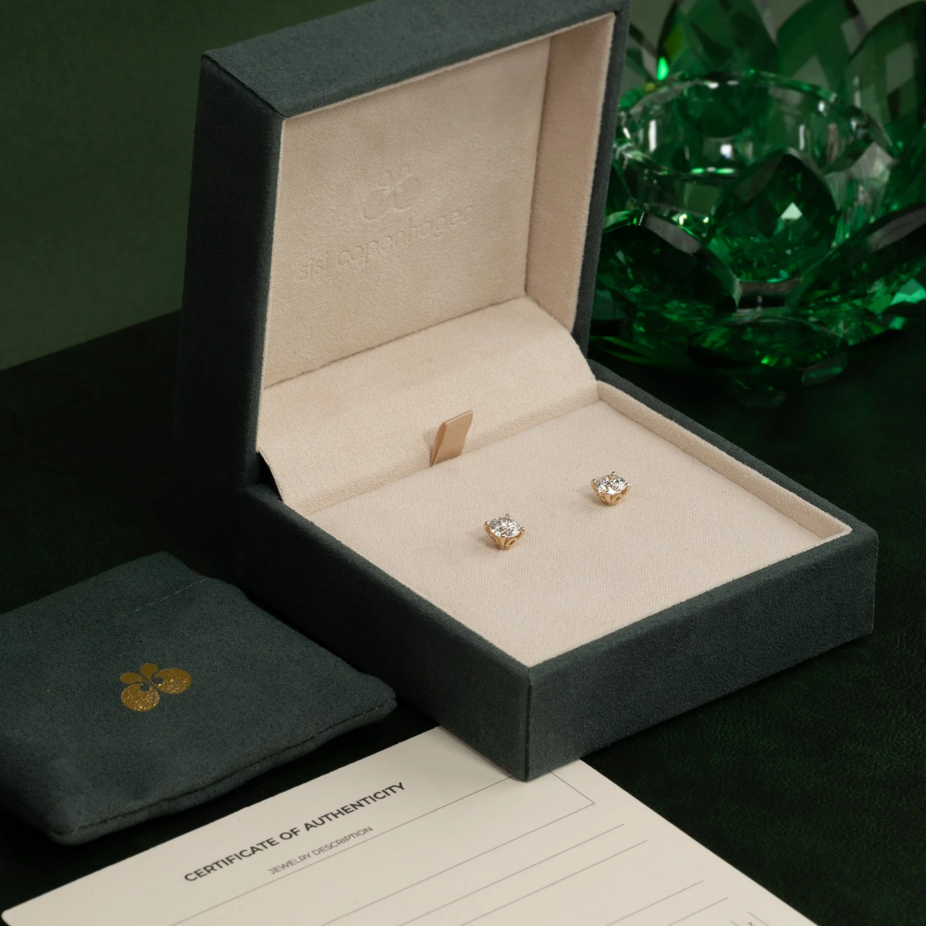 CLASSIC SOLITAIRE LAB-DIAMOND STUD EARRING - 1.5ct - YG - Image 9