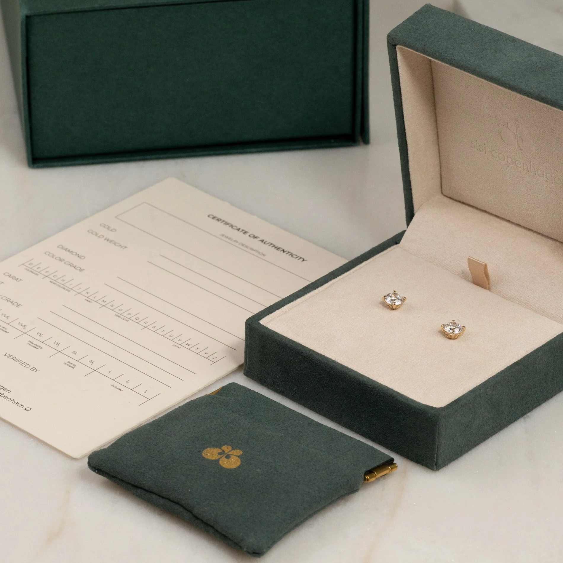 CLASSIC SOLITAIRE LAB-DIAMOND STUD EARRING - 2.0ct - YG - Image 5