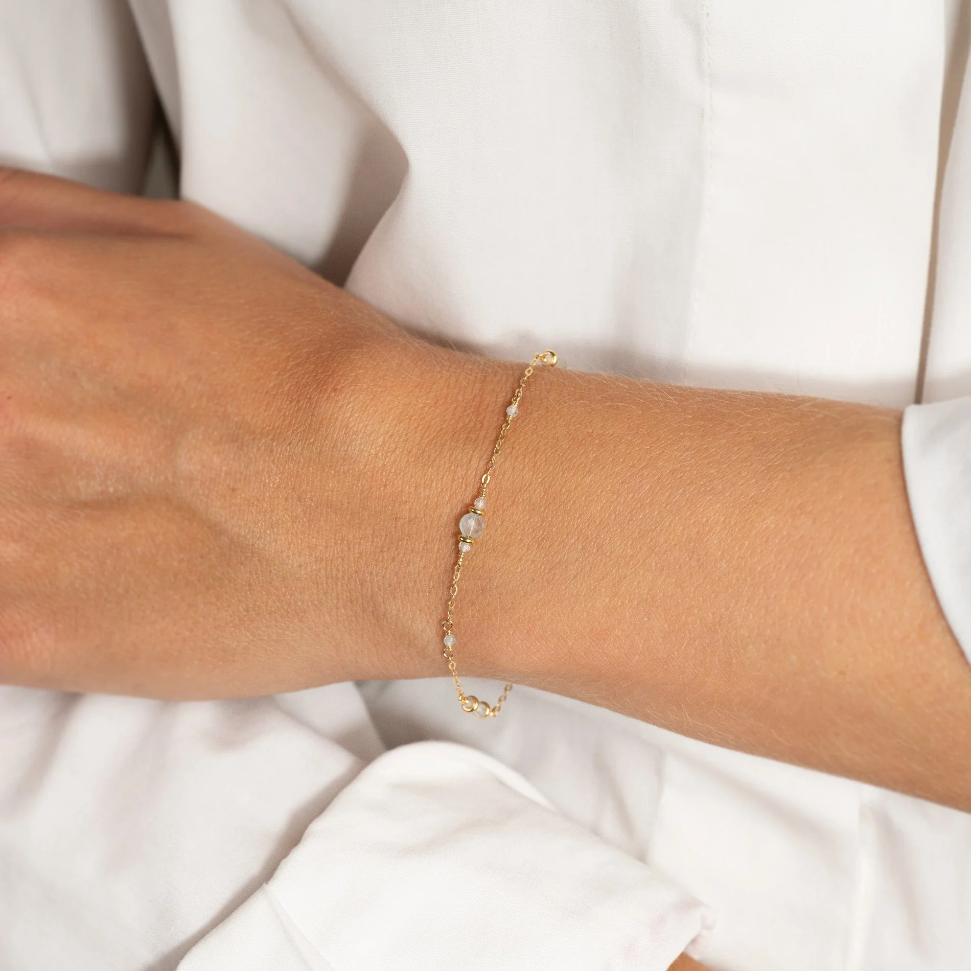 CORDELIA BLUE AQUAMARINE GOLDEN BRACELET - Image 6