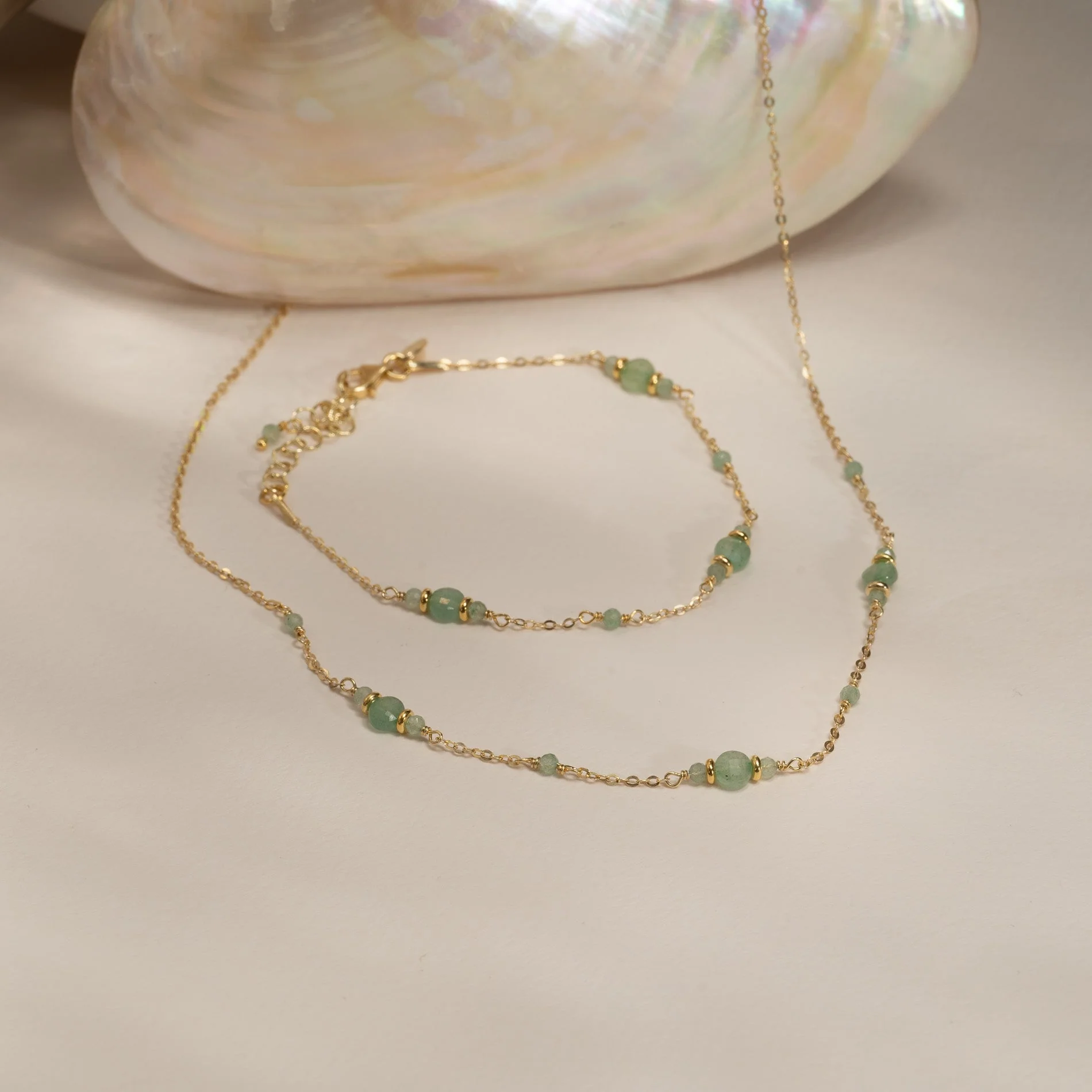 CORDELIA GREEN AVENTURINE GOLDEN BRACELET - Image 5