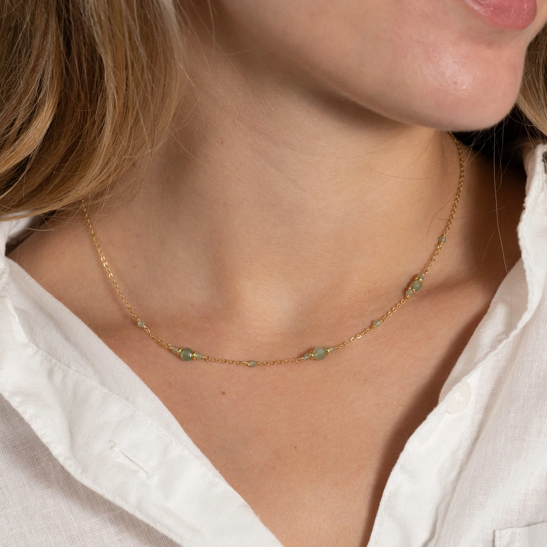 CORDELIA GREEN AVENTURINE GOLDEN NECKLACE - Image 3