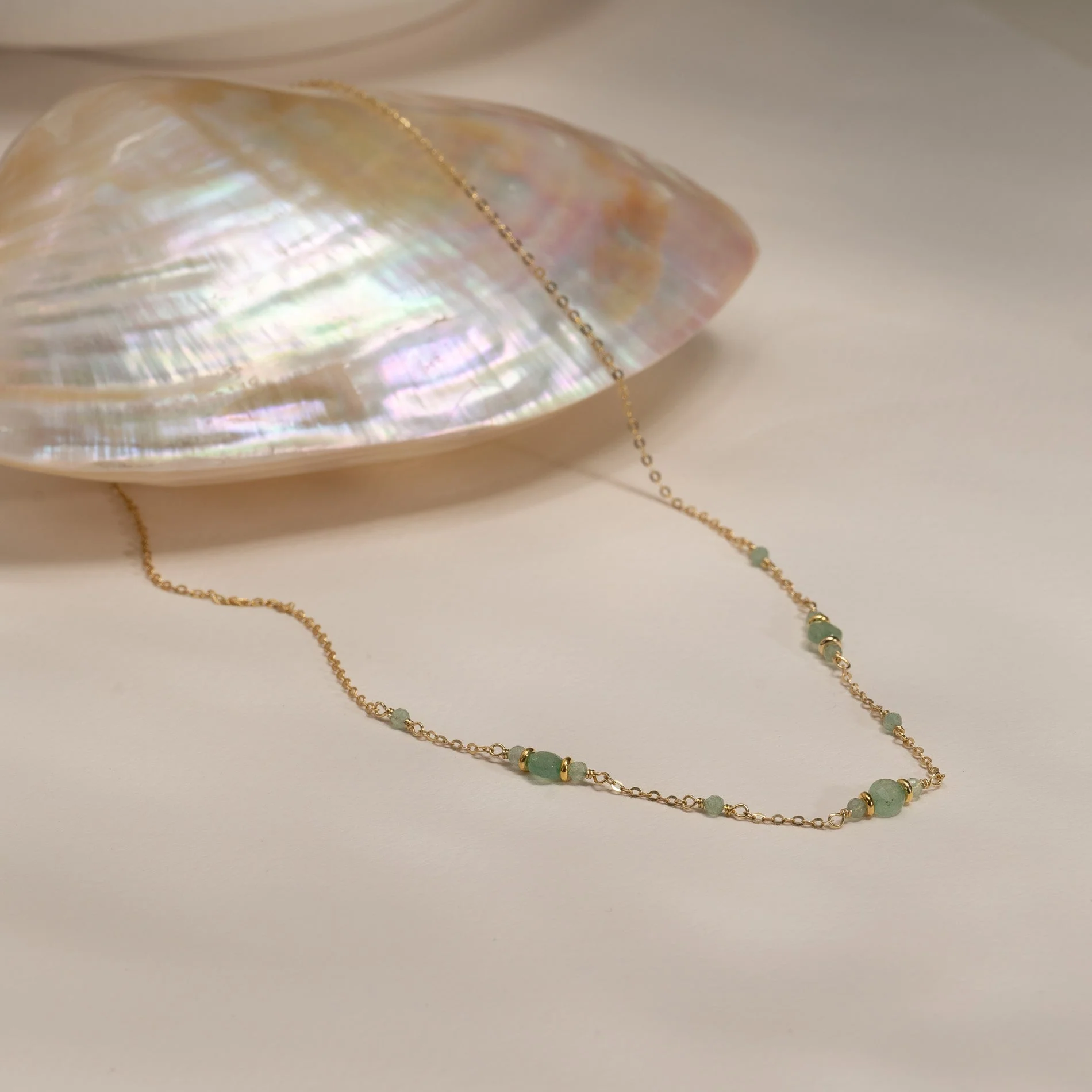CORDELIA GREEN AVENTURINE GOLDEN NECKLACE - Image 6