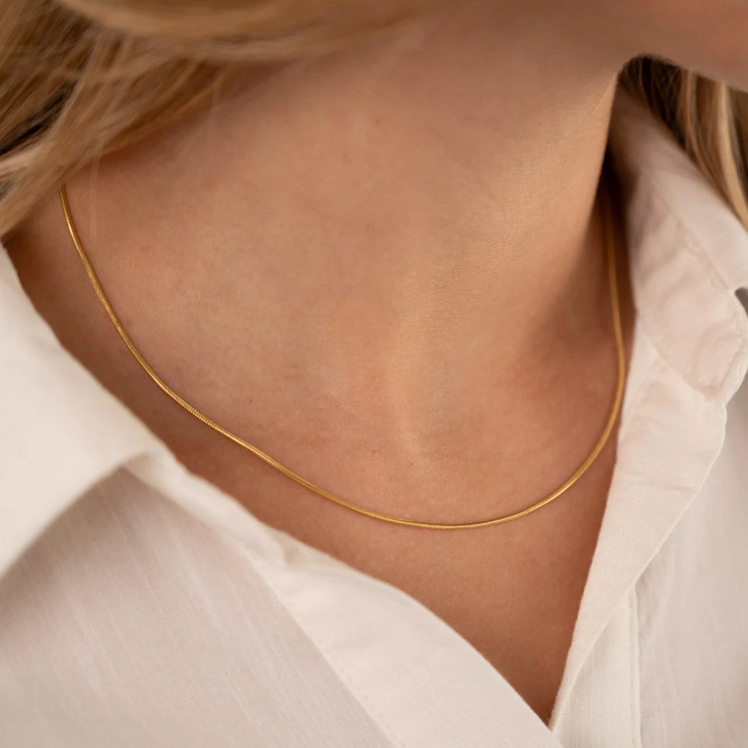 CORNELIA GOLDEN CHAIN - Image 2