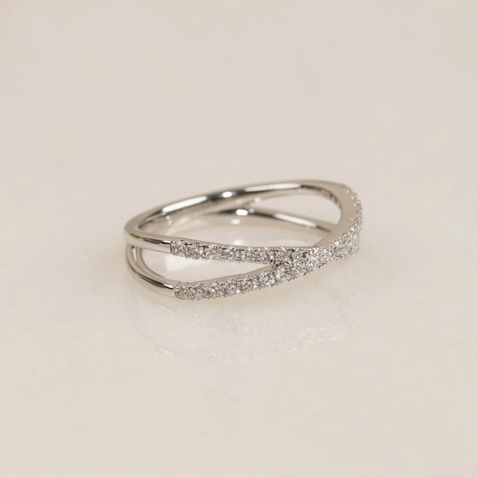 CROSS DIAMOND ALLIANCE RING - 0.25ct - Image 4