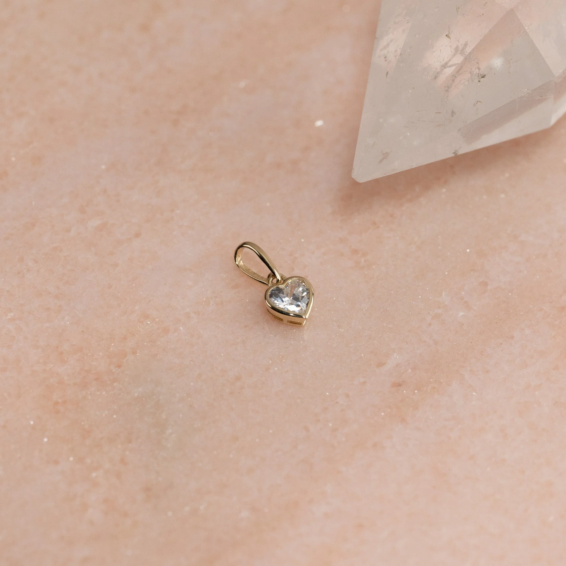CRYSTAL HEART SOLID GOLD PENDANT
