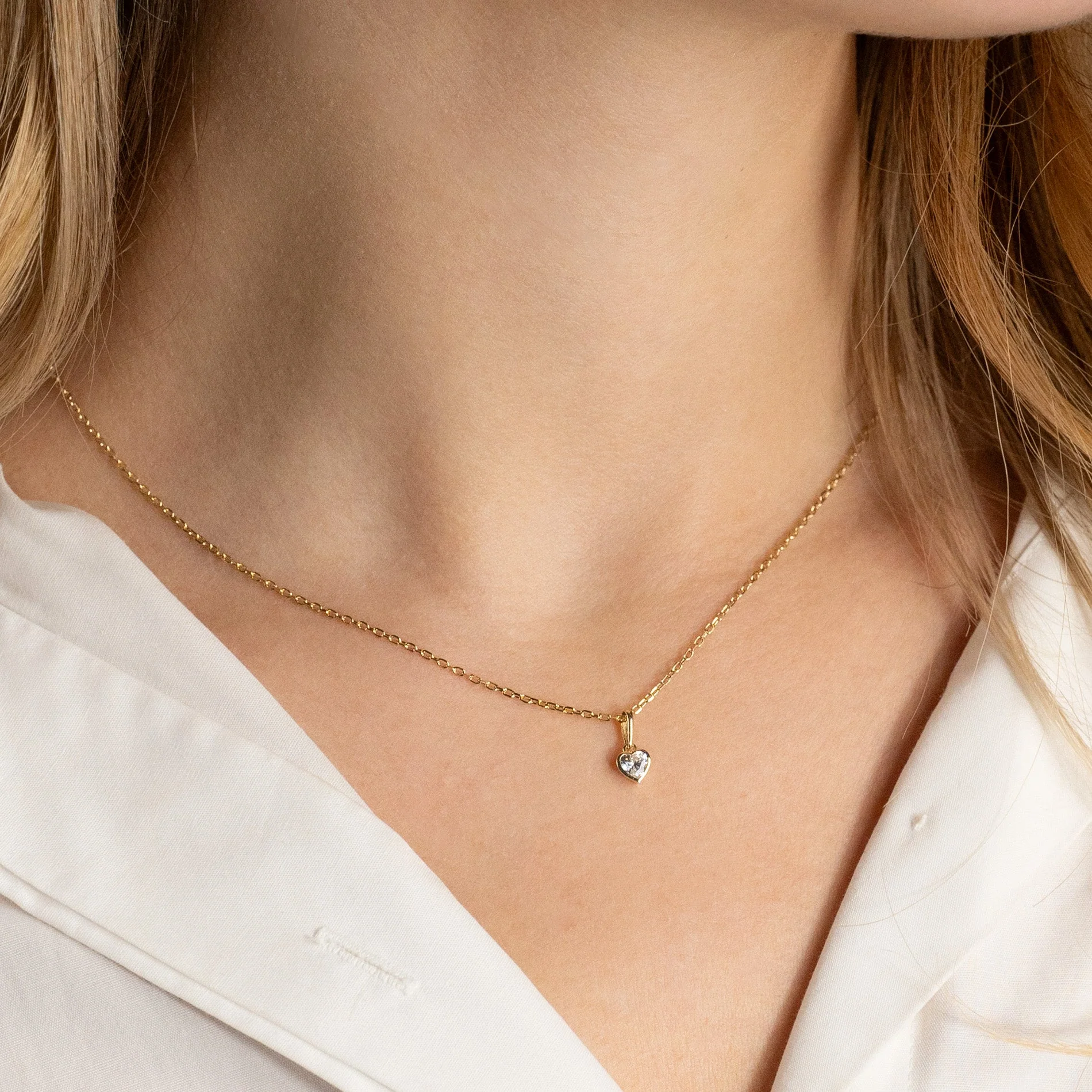 CRYSTAL HEART SOLID GOLD PENDANT - Image 3