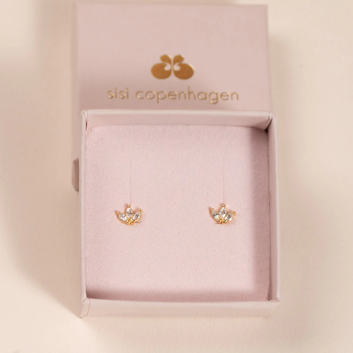 DAHLIA CRYSTAL GOLDEN EARRING - Image 4