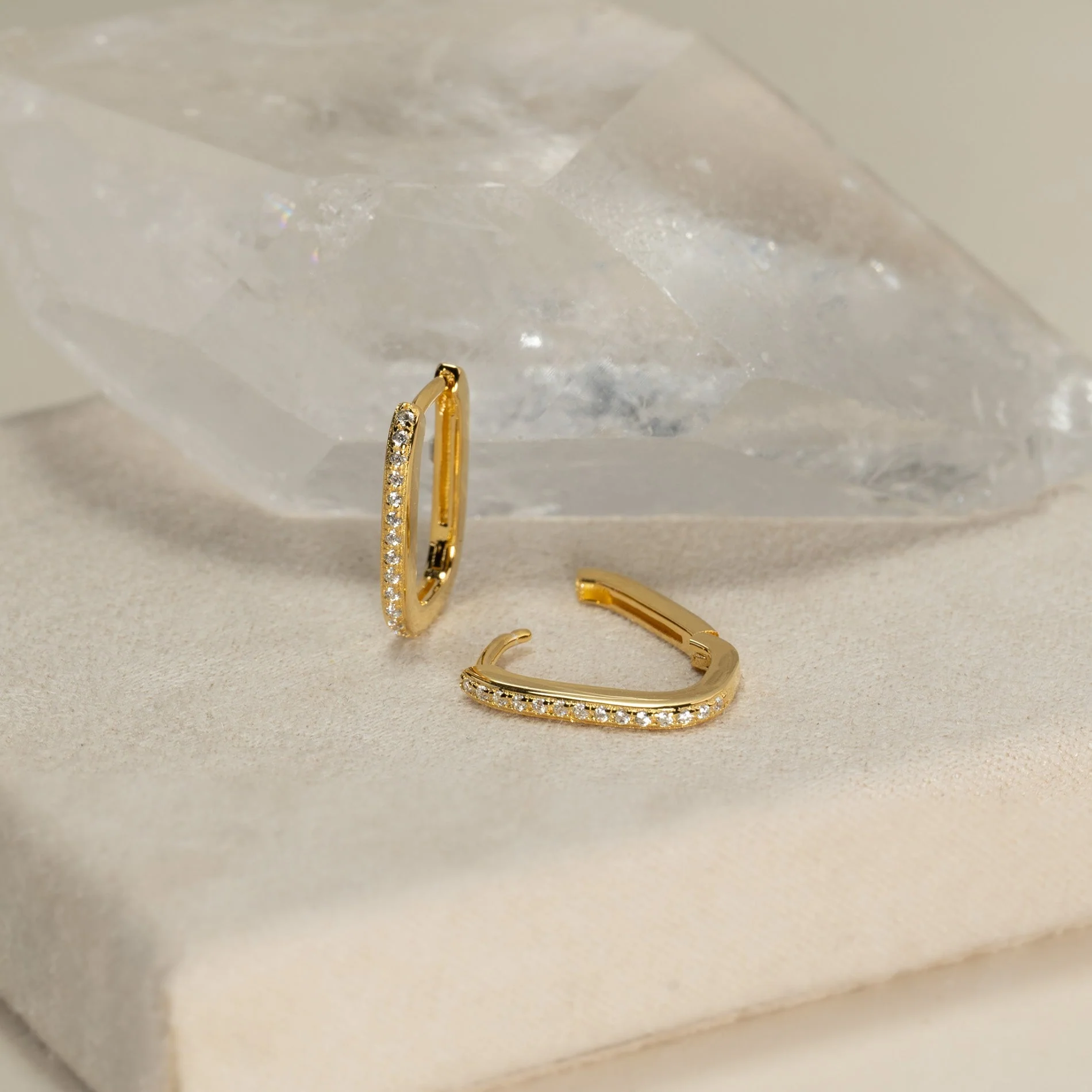 DANIA CRYSTAL GOLDEN HUGGIE EARRING - Image 4
