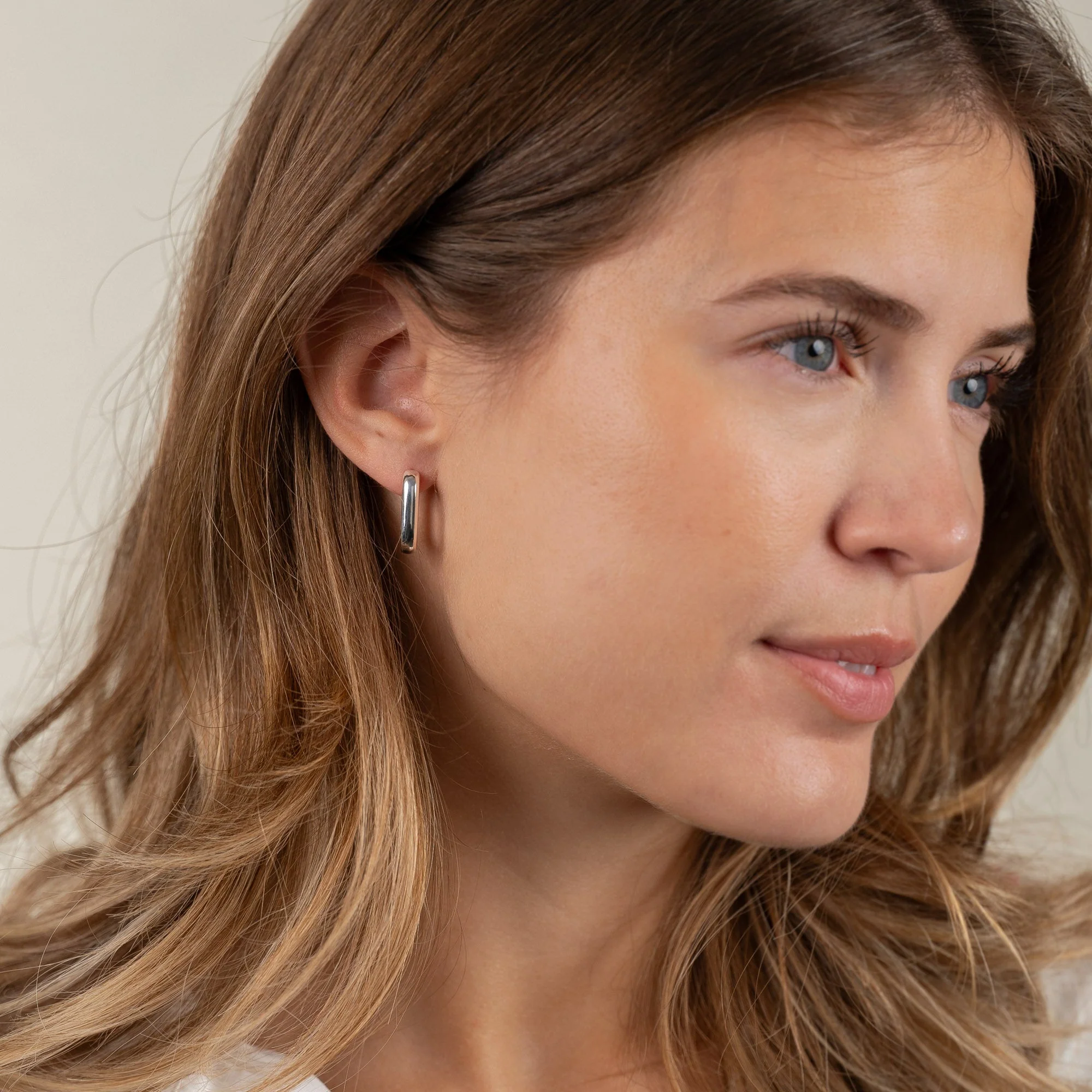 DANIELLE LARGE SILVER CREOL EARRING - Image 2