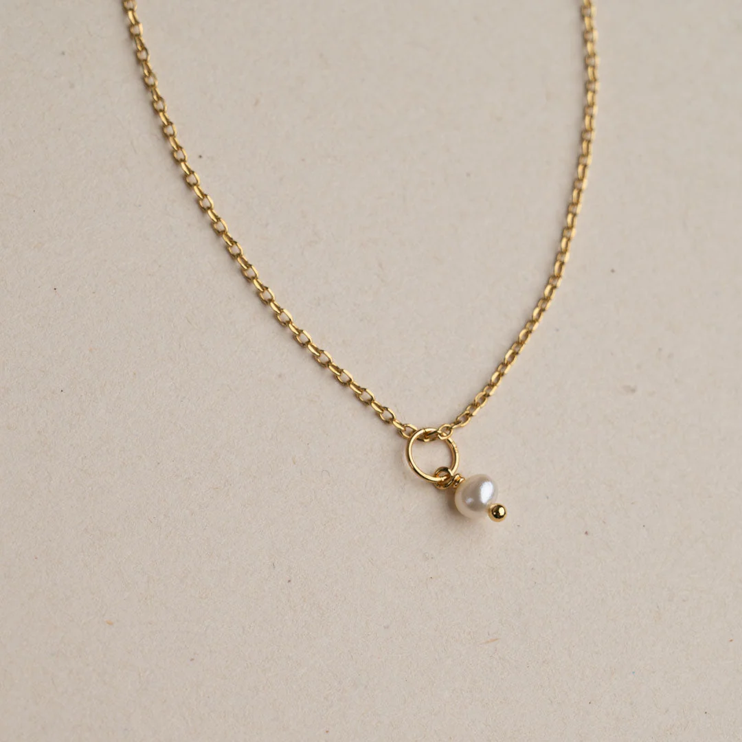 DARIA PEARL GOLDEN PENDANT - Image 6