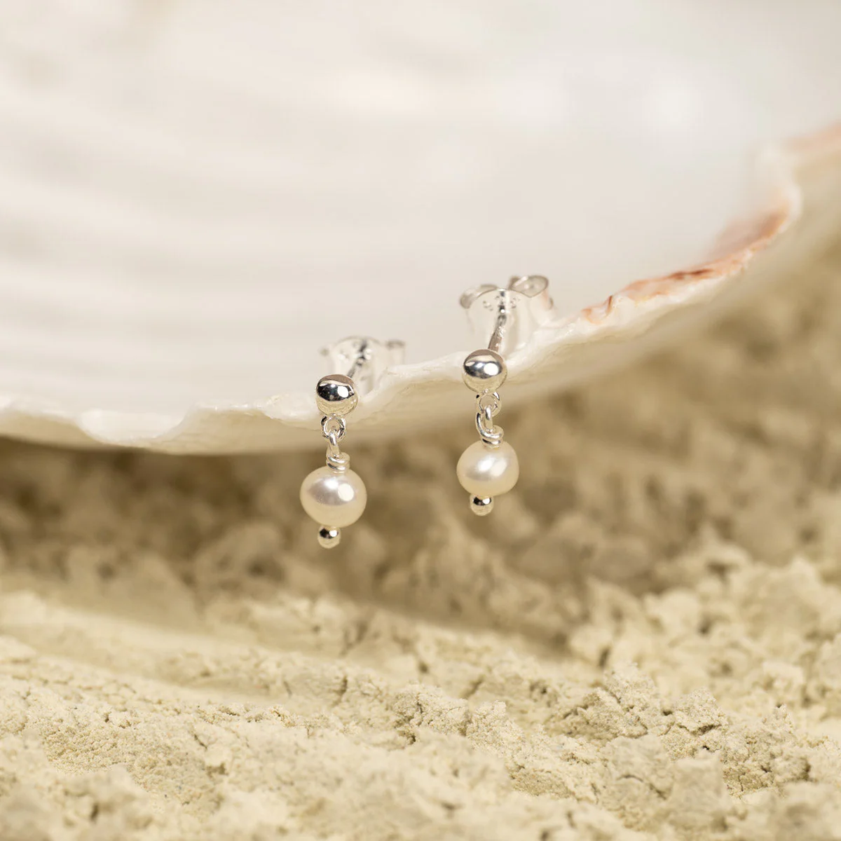 DARIA PEARL SILVER EARRING - Image 3
