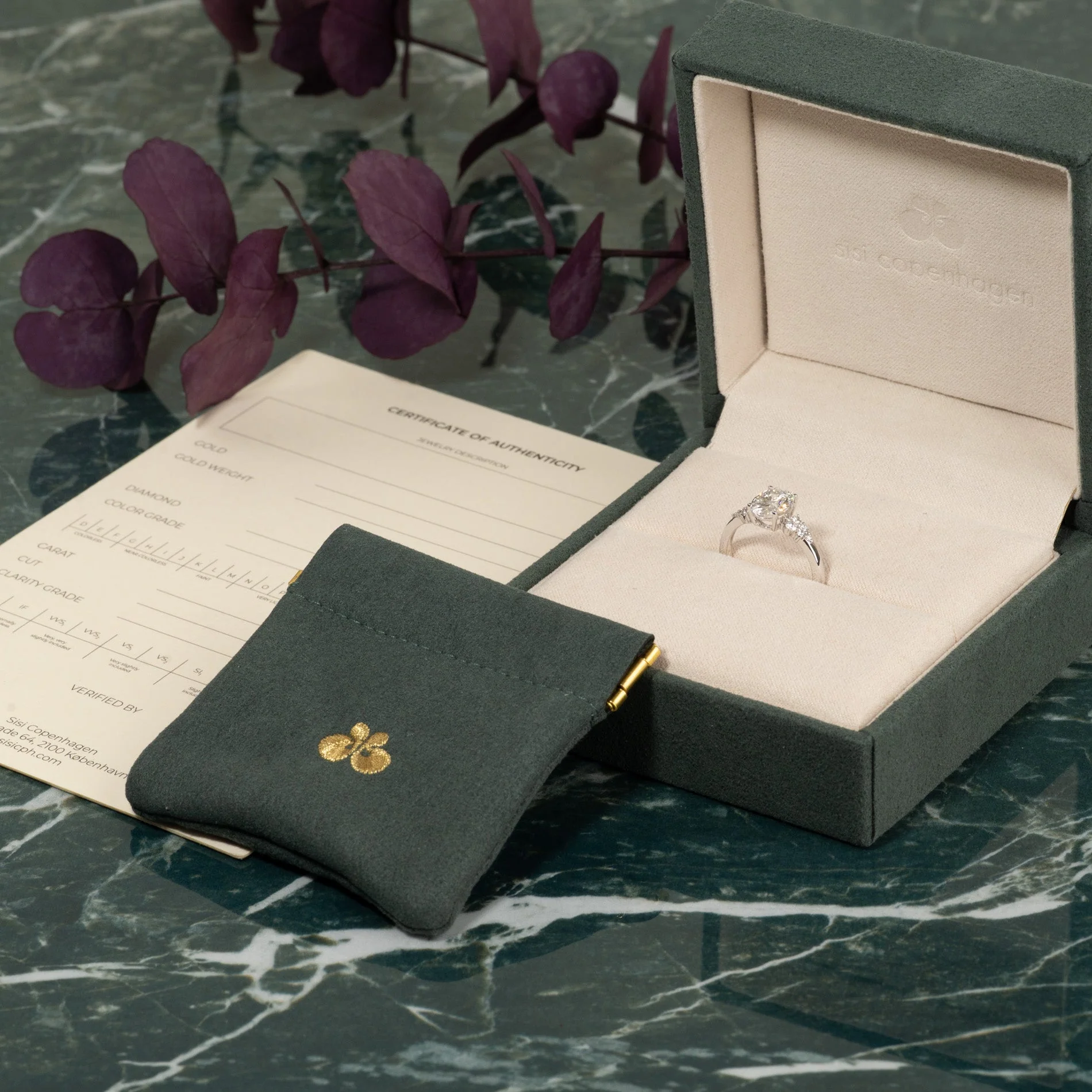DELICATE CLUSTER OVAL-CUT LAB-DIAMOND RING - 1.85ct - WG - Image 6