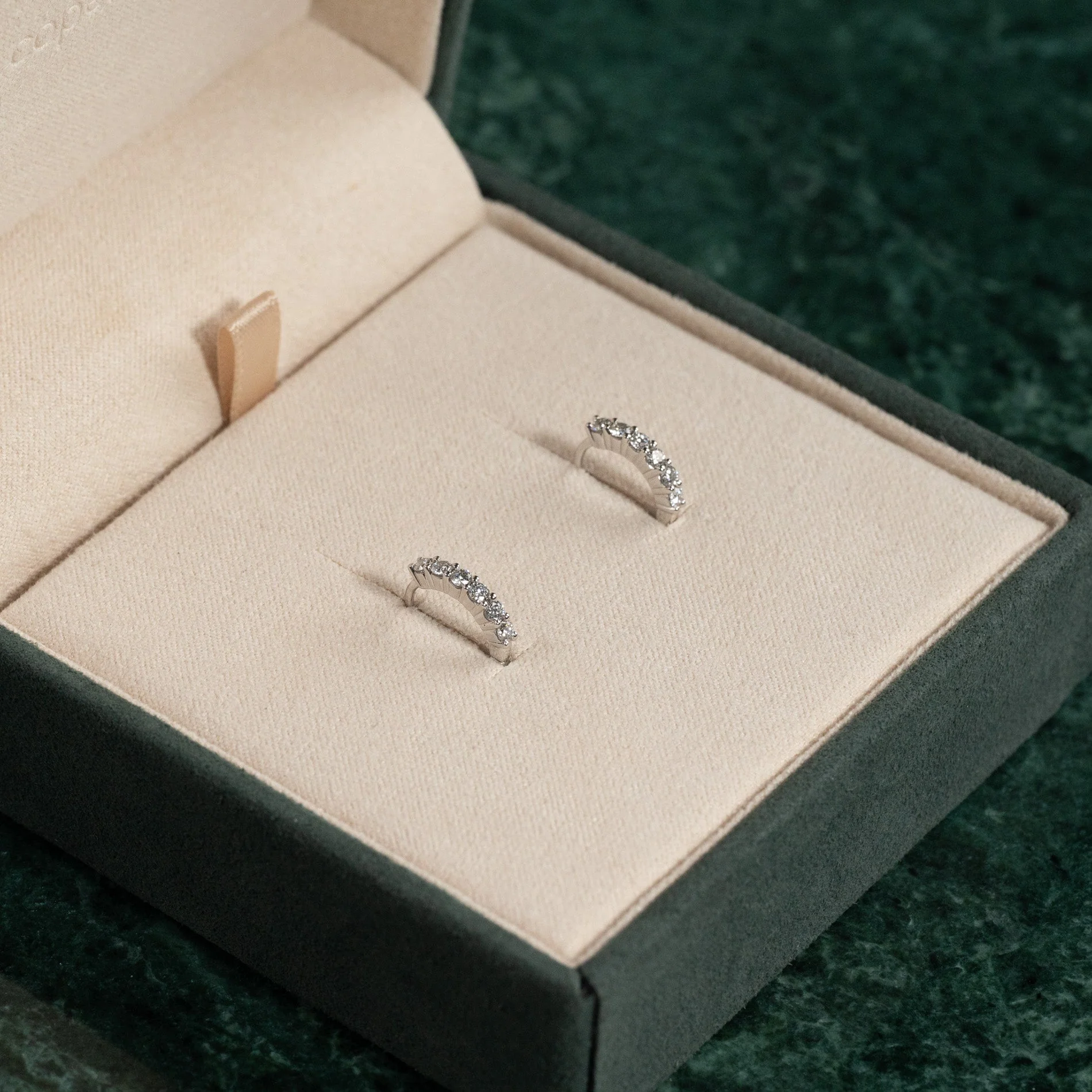 PRONG LAB-DIAMOND CREOL EARRING - 0.35ct - WG - Image 2