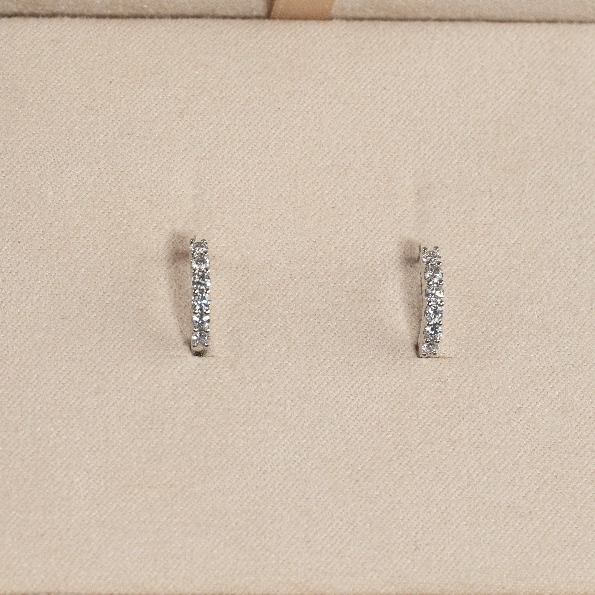 PRONG LAB-DIAMOND CREOL EARRING - 0.35ct - WG - Image 5