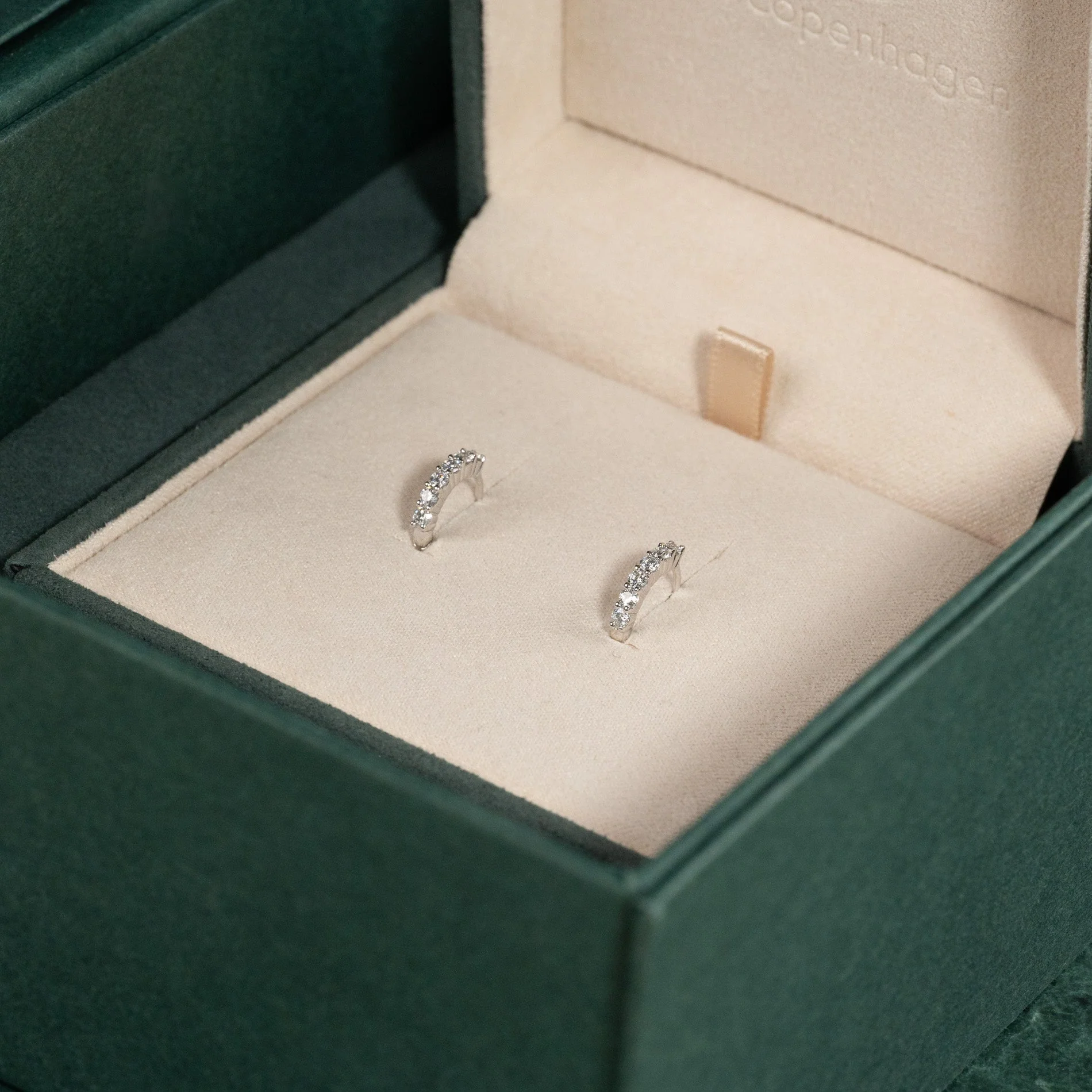 PRONG LAB-DIAMOND CREOL EARRING - 0.35ct - WG - Image 7